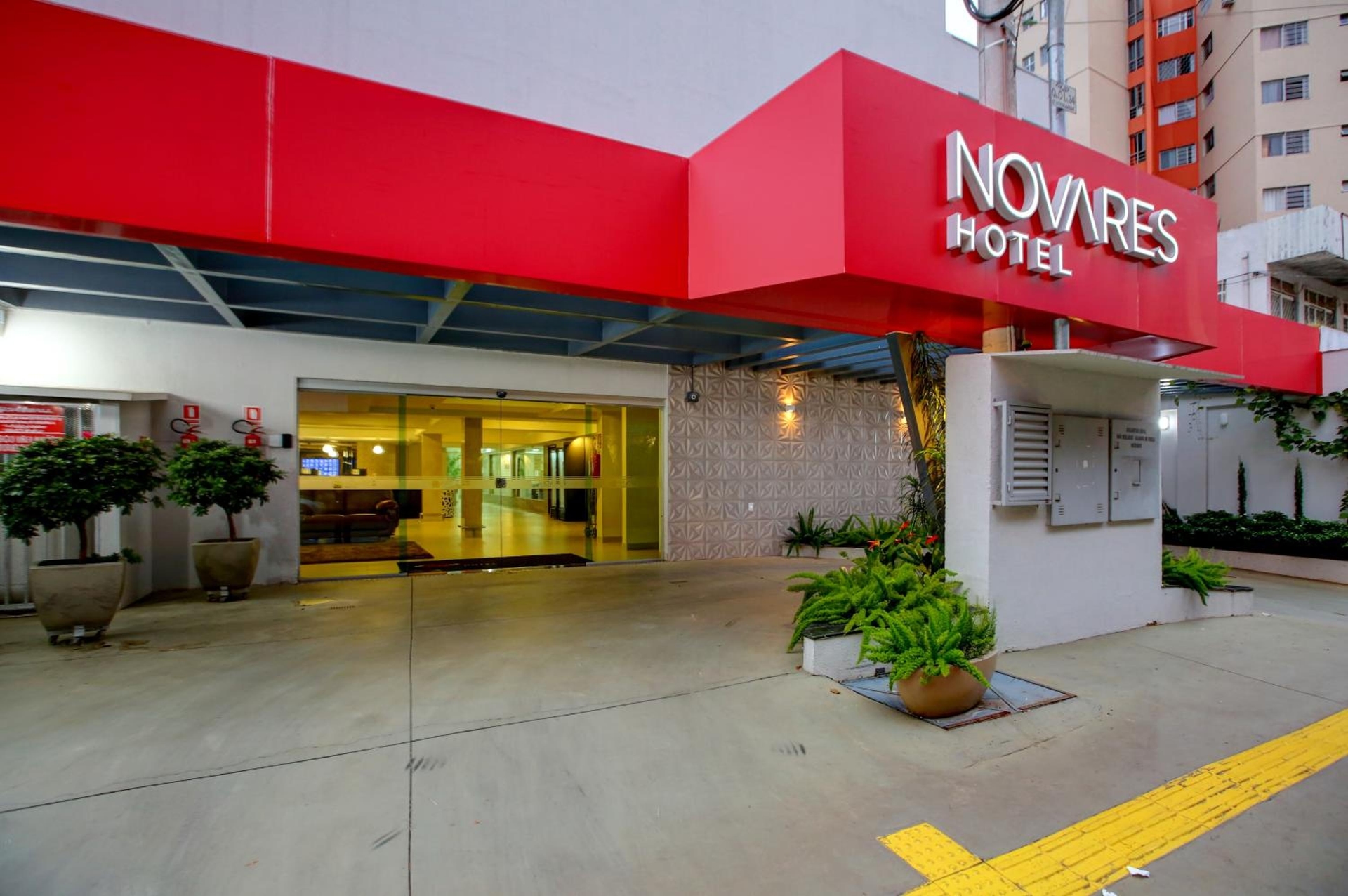 Novares Hotel