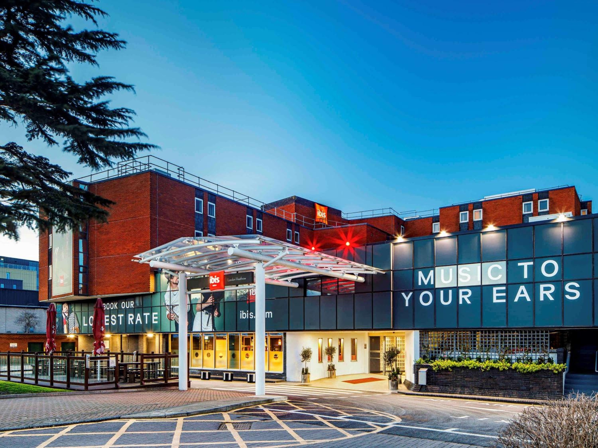 ibis London Heathrow Airport, Hillingdon
