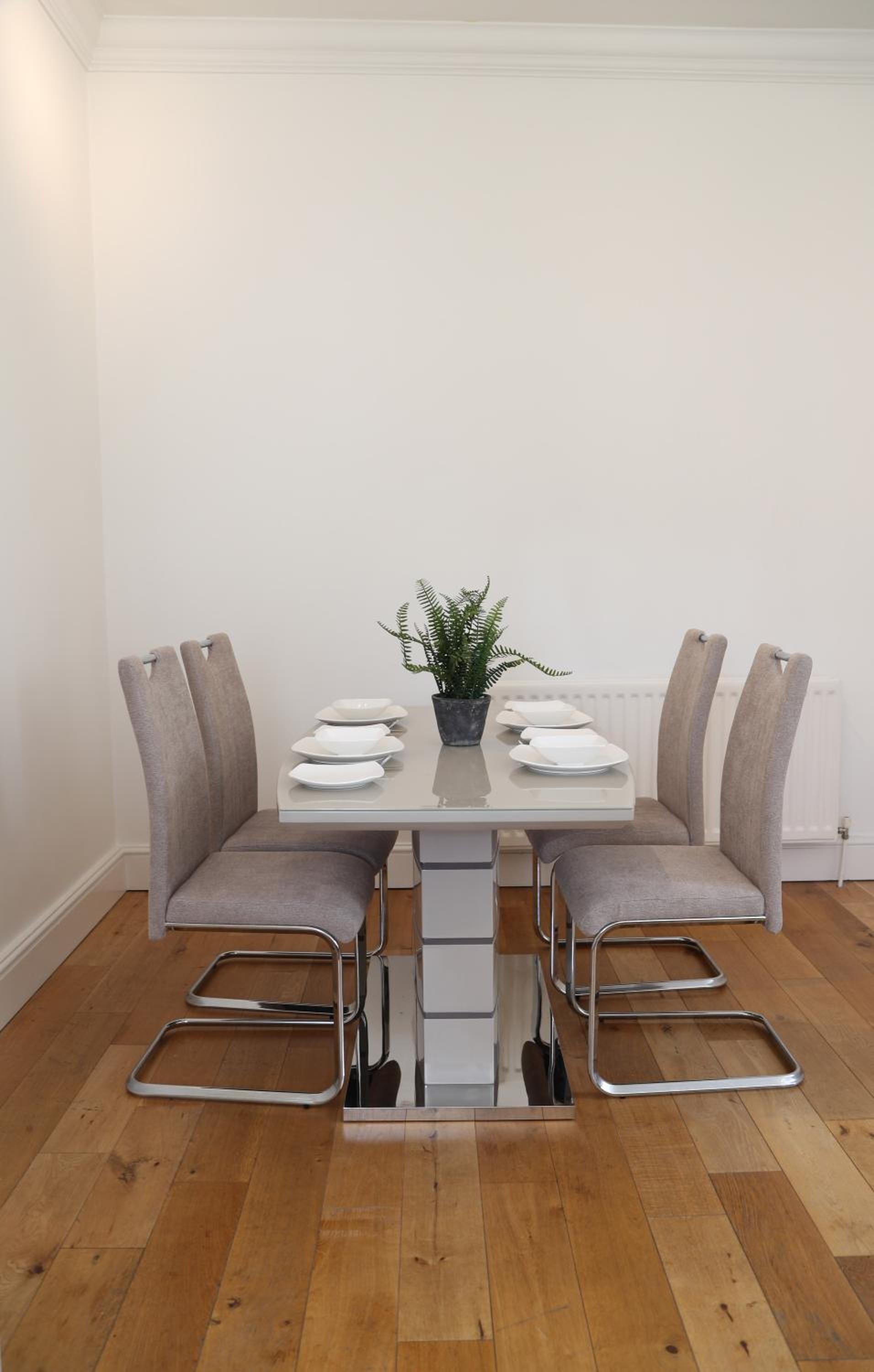 Letting Serviced Apartments - Guards View, Windsor, Windsor