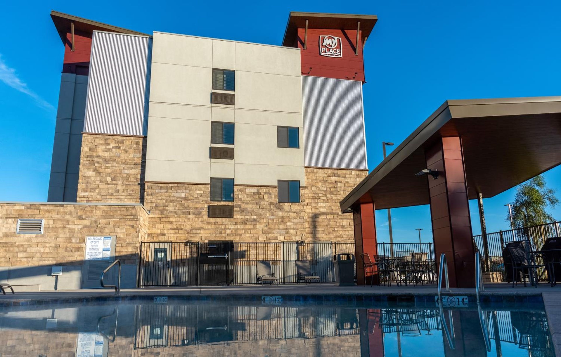 Sonesta Simply Suites Avondale, Avondale