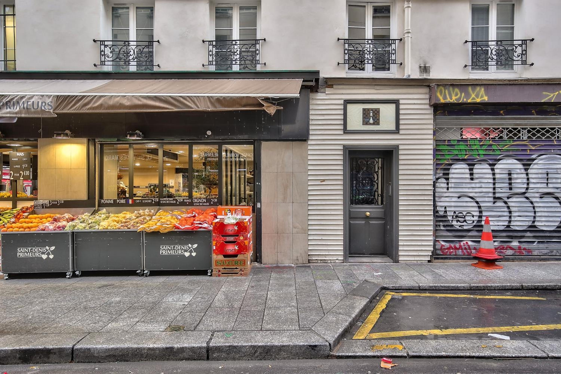 Foto de Pretty Mezzanine Studio in the Heart of Paris (2F)