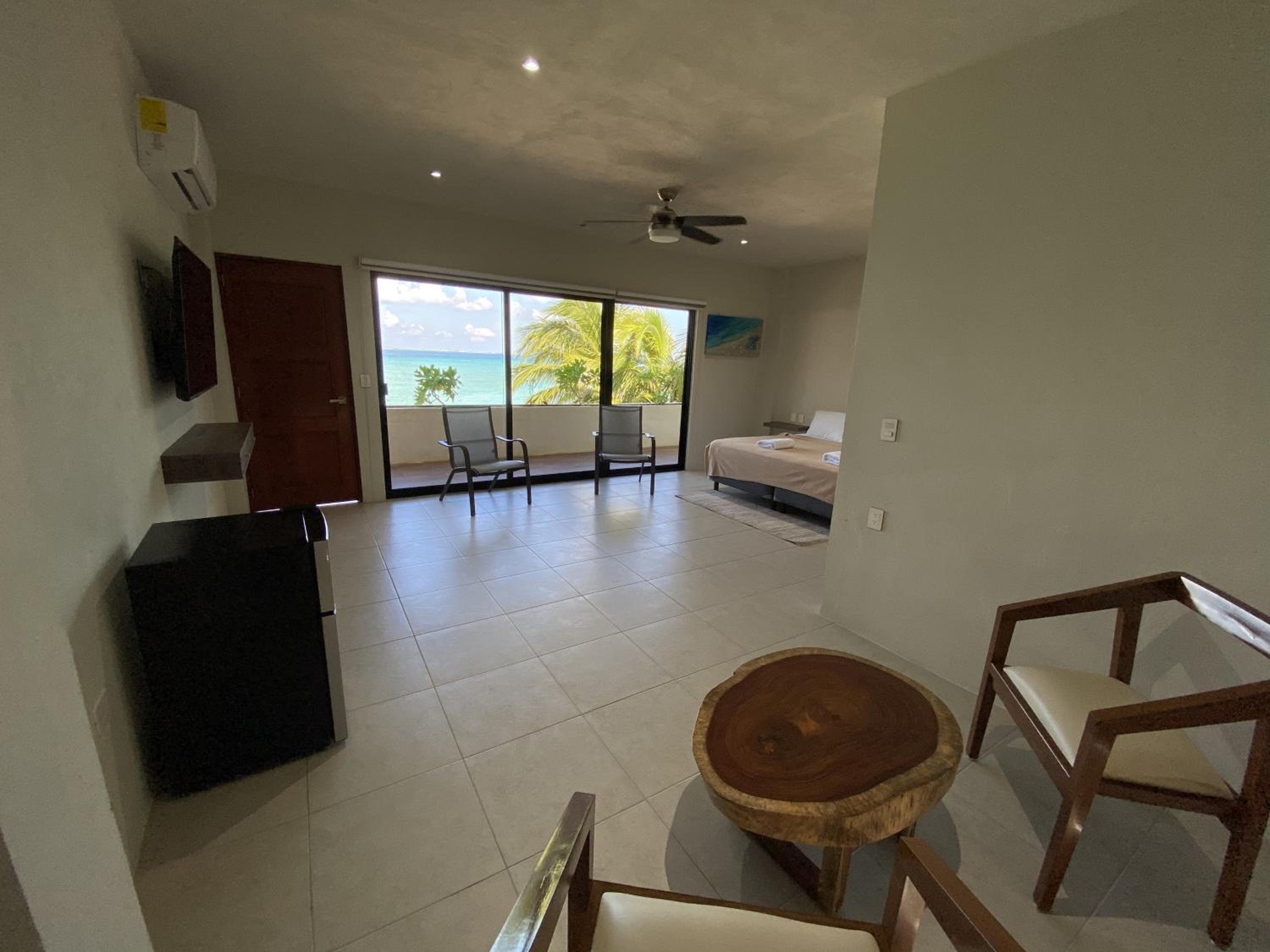 Foto de Cuxos Hotel Beachfront