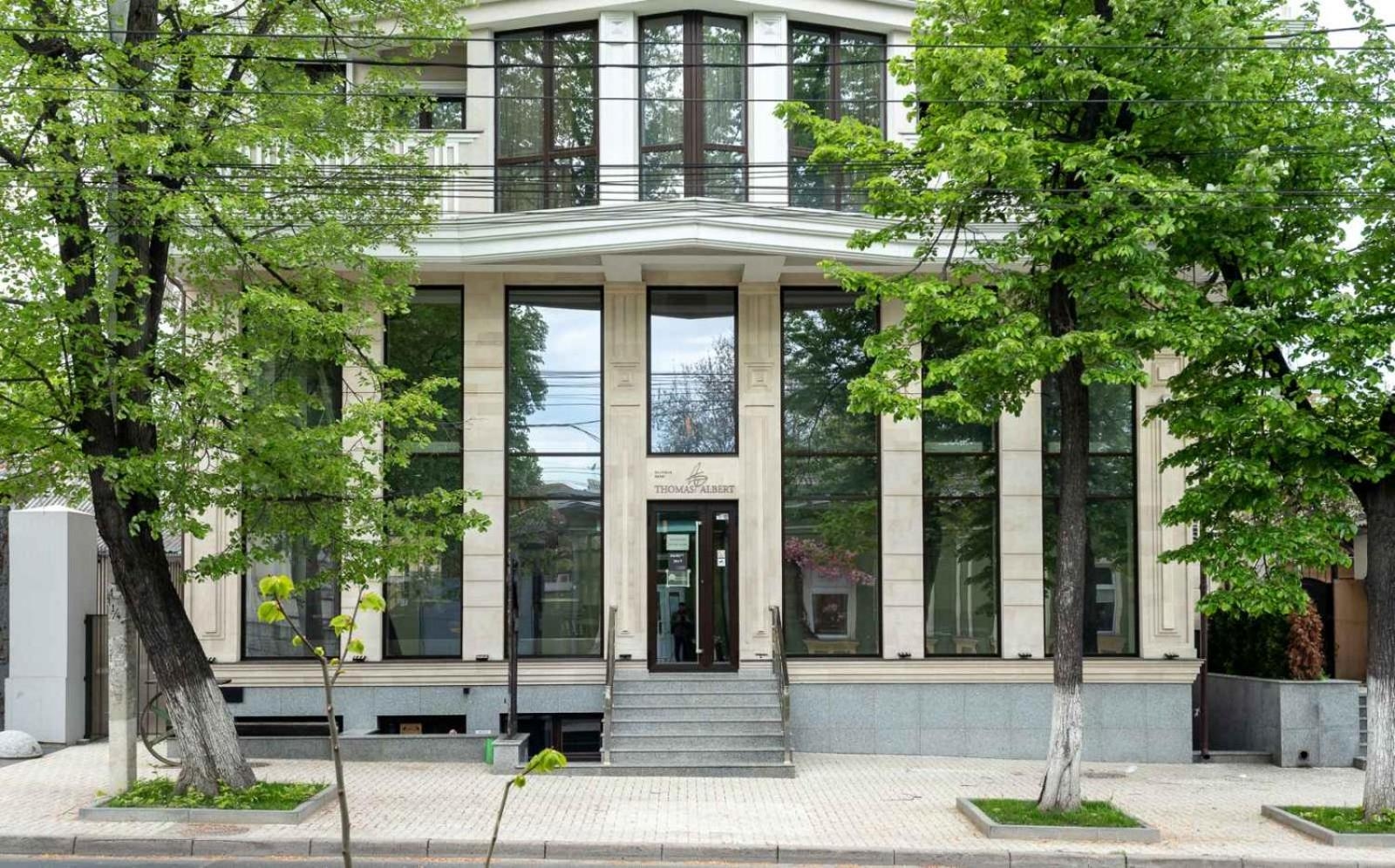 Thomas Albert Hotel