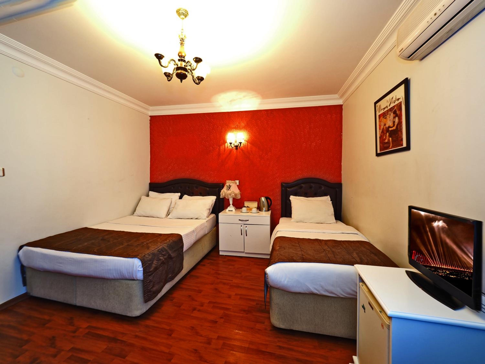 Foto de The Sunrise Hotel
