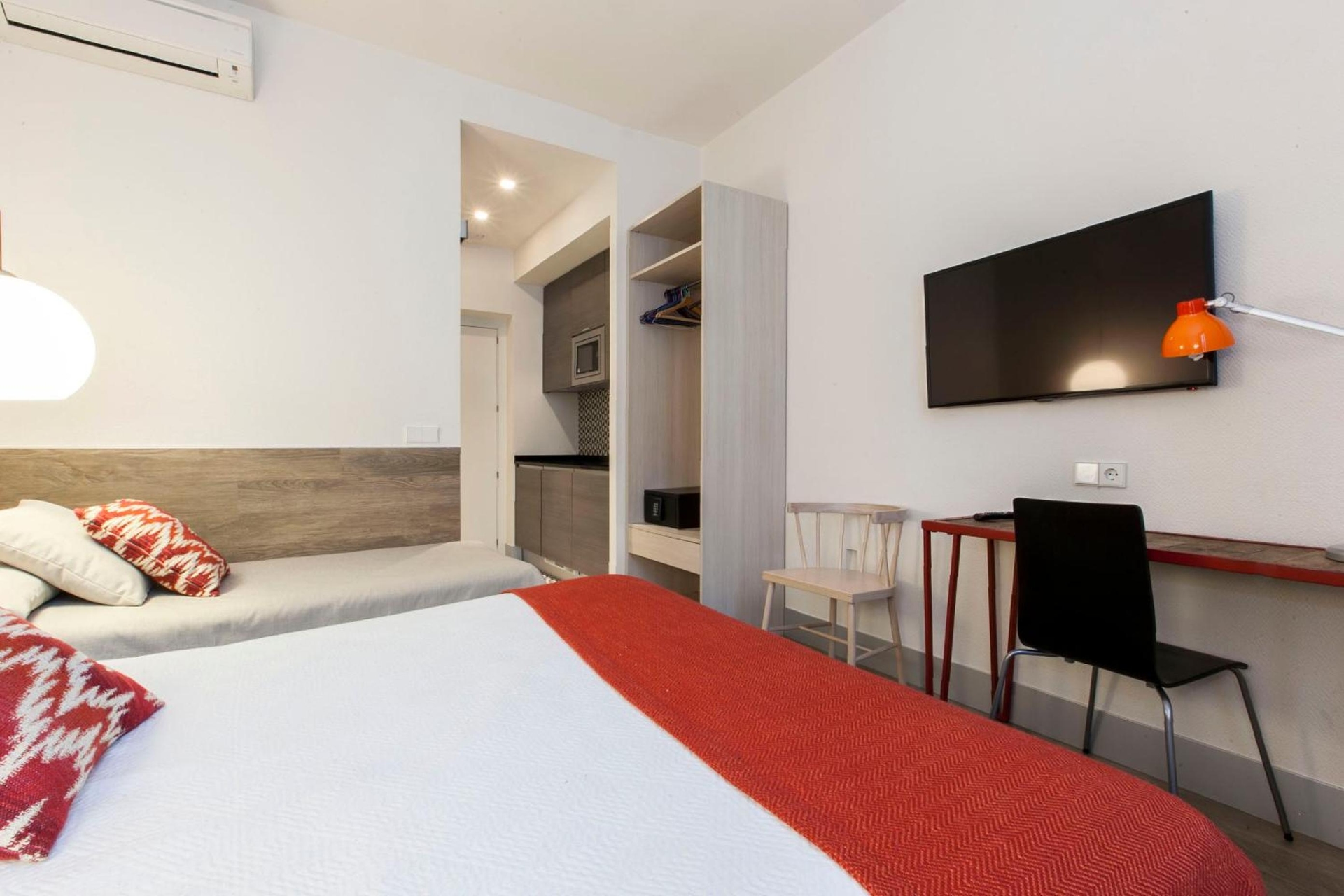 LOFTS Puerta del SOL, Madrid