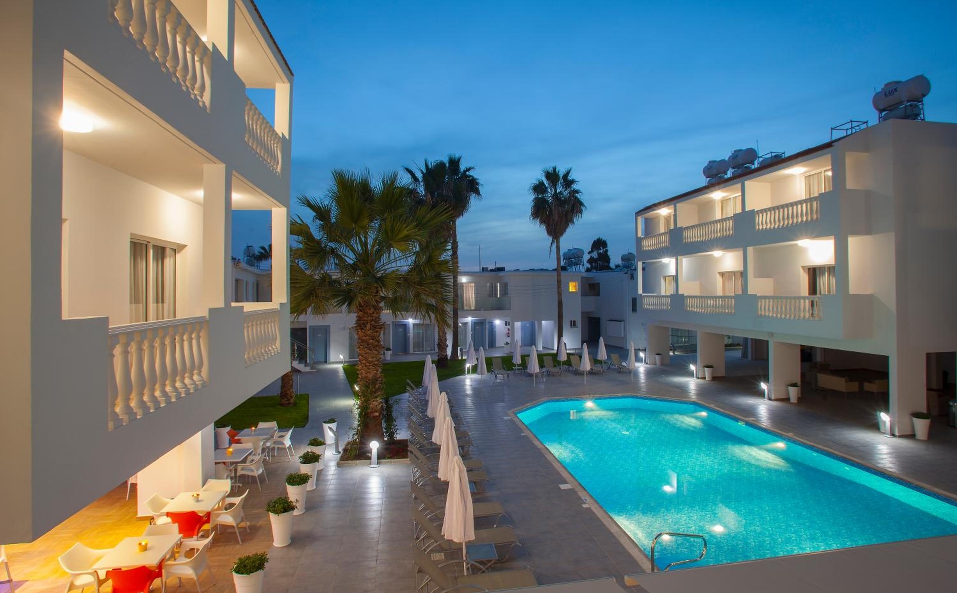 Princessa Vera Hotel Apartments