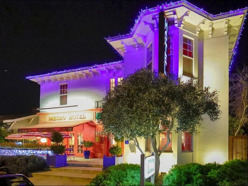 metro hotel and Cafe, Petaluma