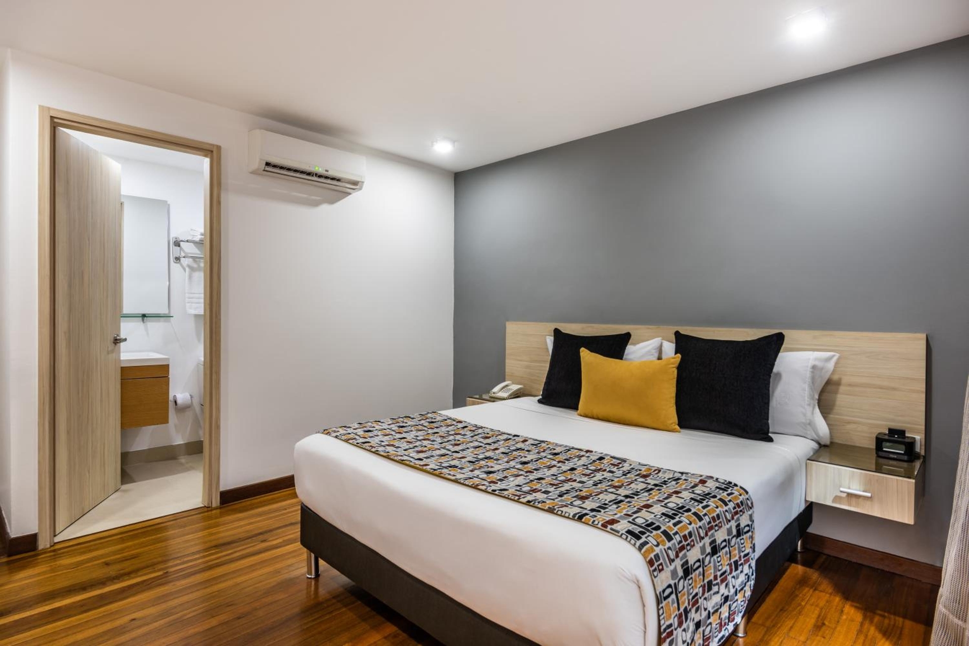 Hotel Asturias Medellin, Laureles