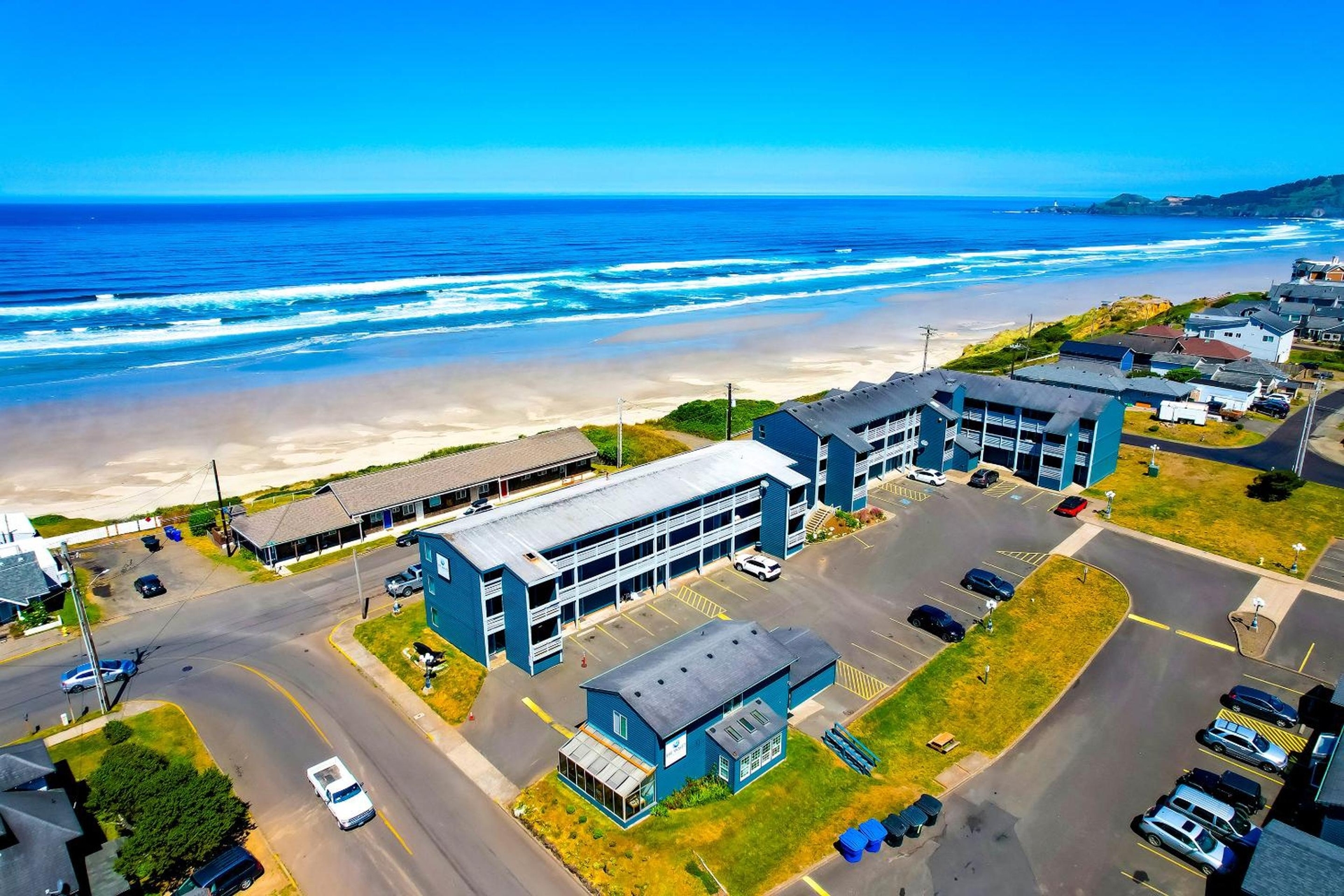 Waves Hotel NYE Beach - Newport OR, Newport