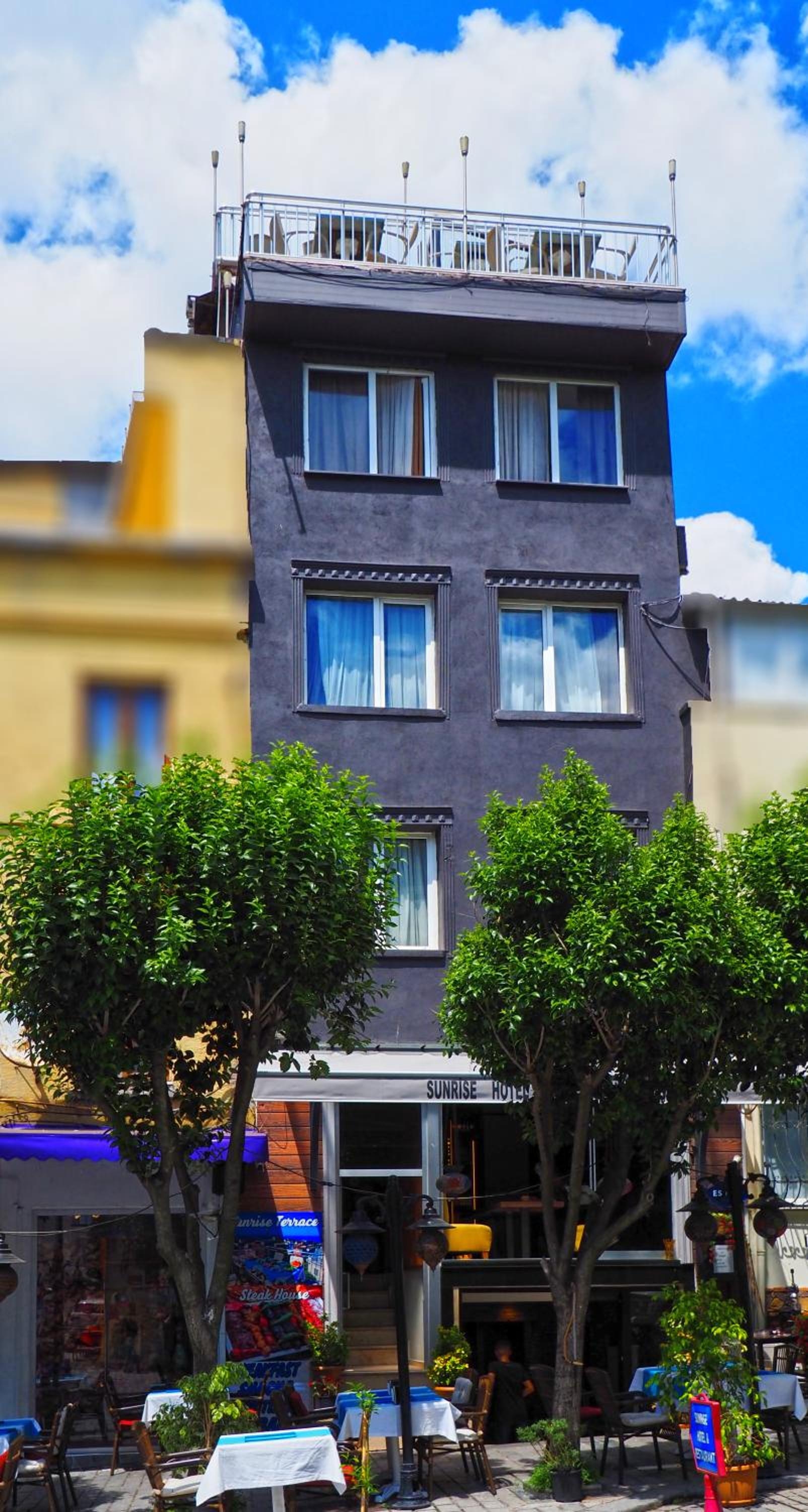 Foto de The Sunrise Hotel