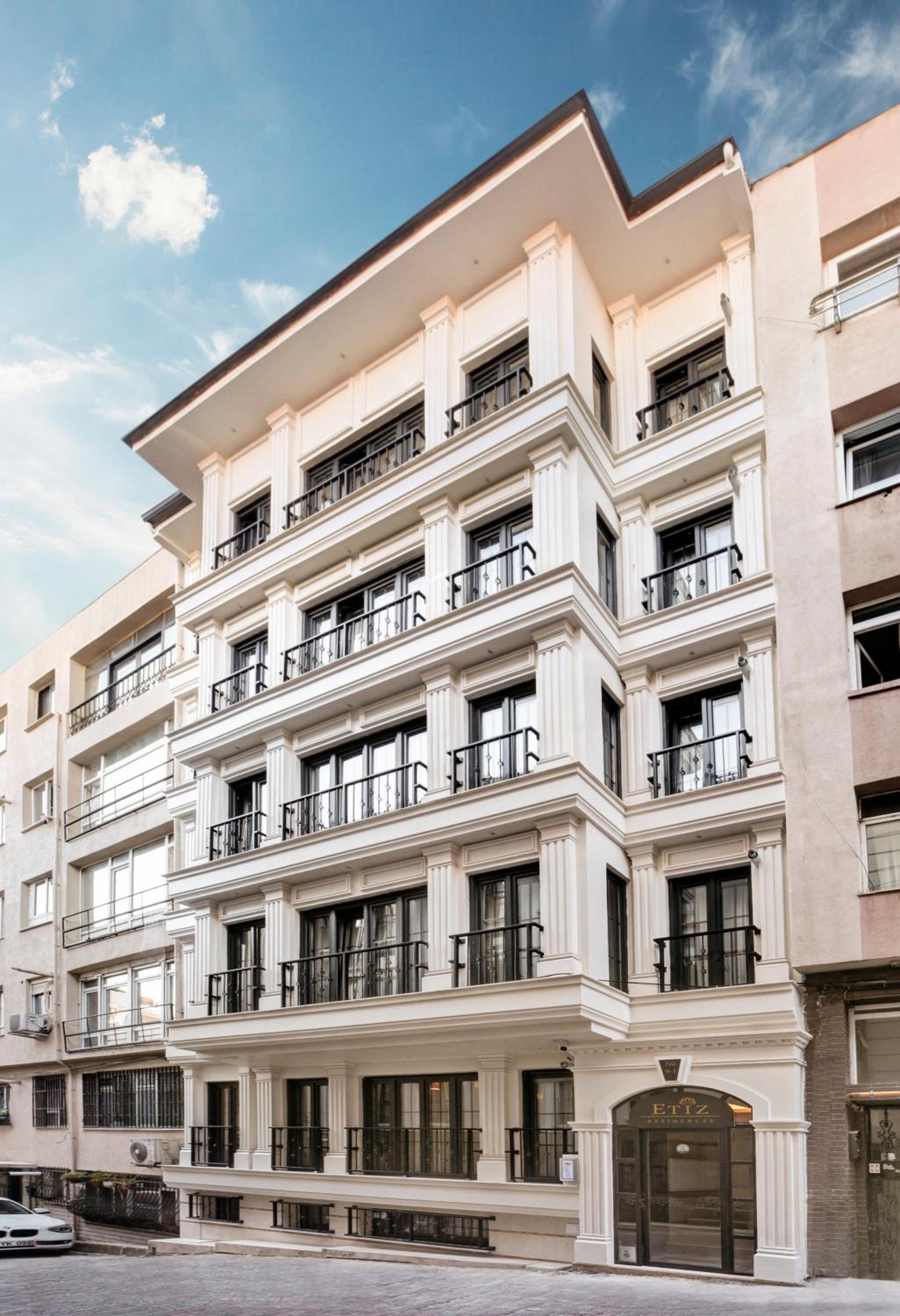 Etiz Hotels & Residences
