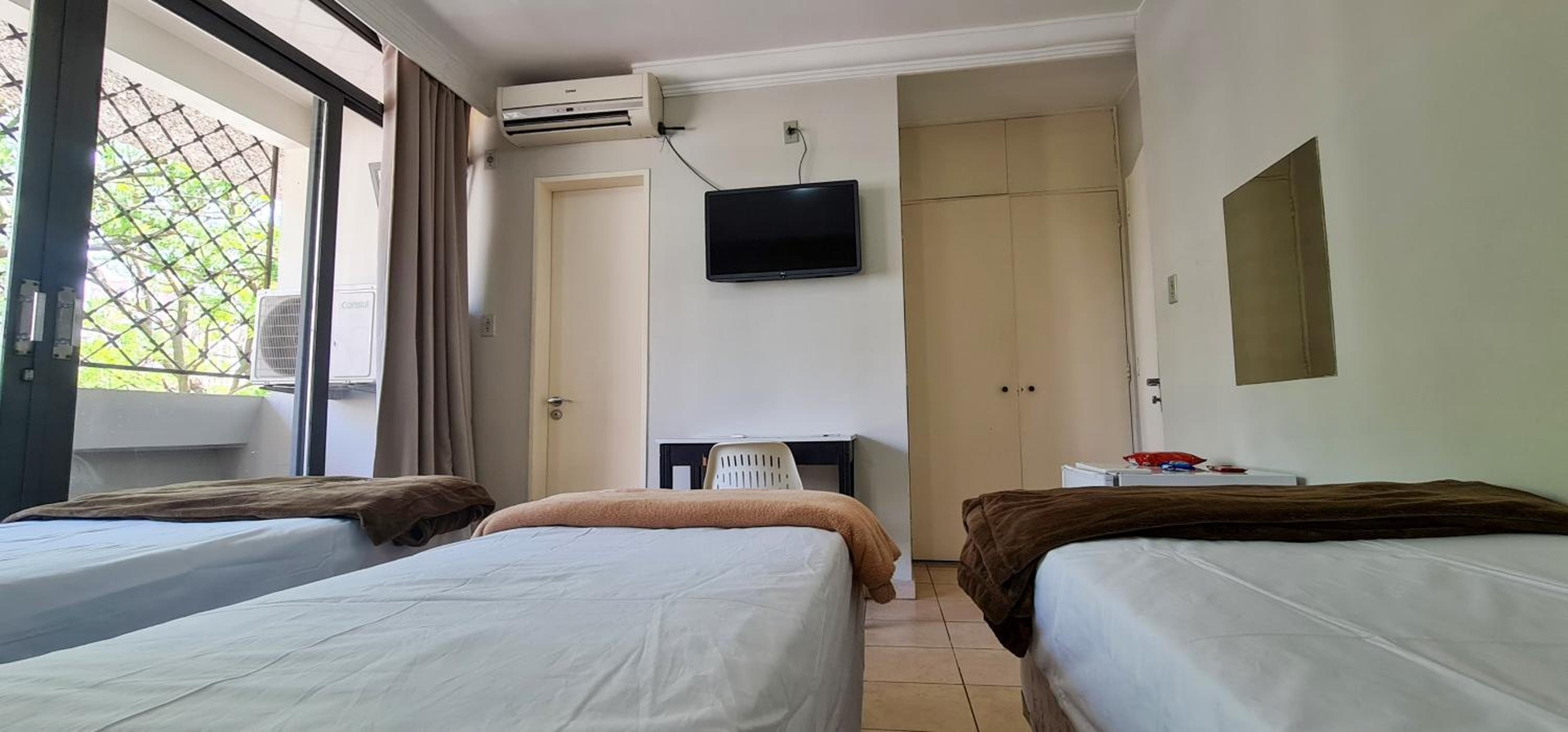 Foto de Hotel El Pilar by Bsb Inn