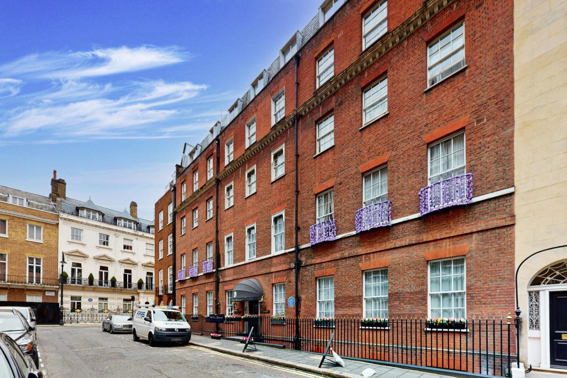 Park Lane Apartments/Shaw House, London