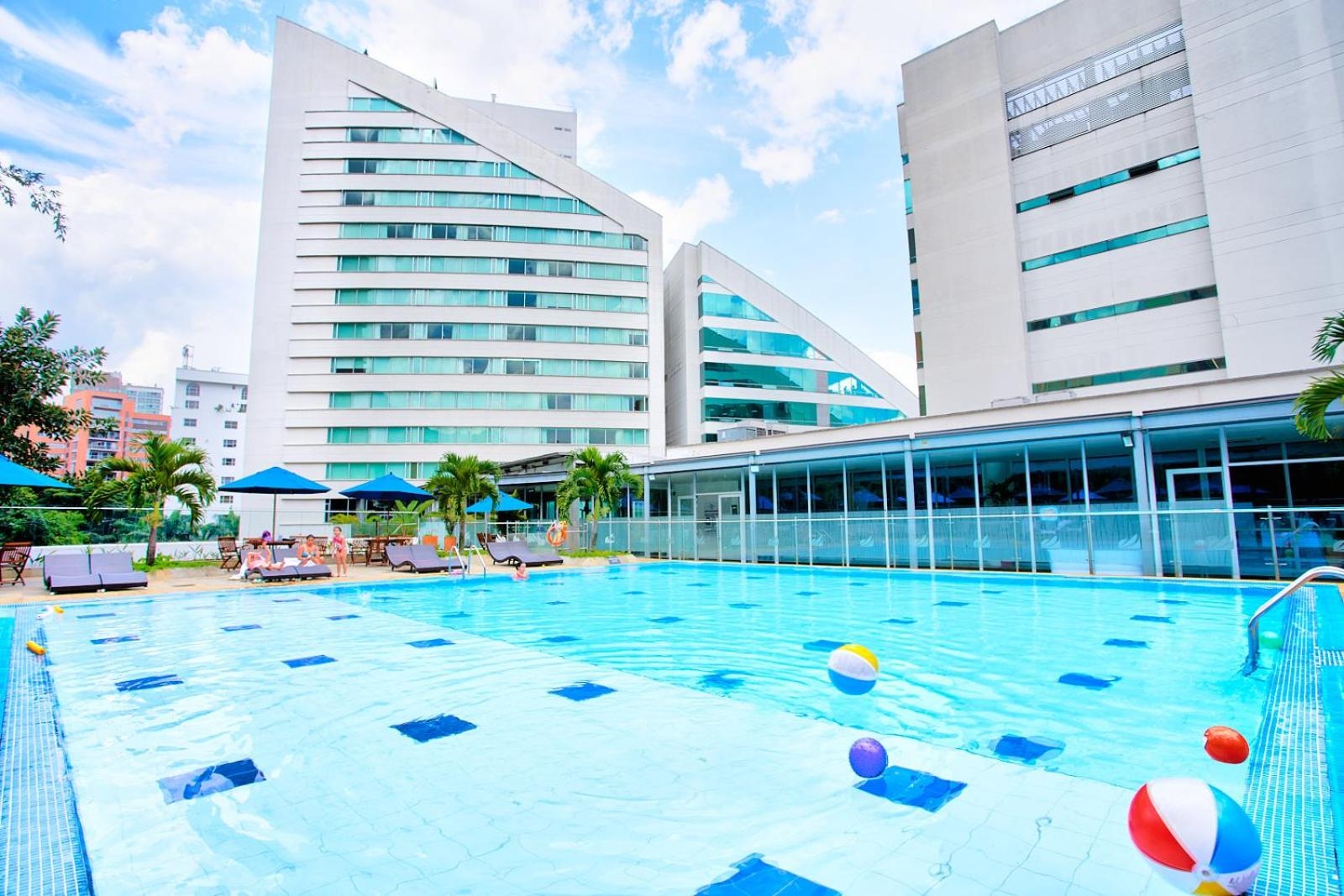 Hotel San Fernando Plaza, Poblado