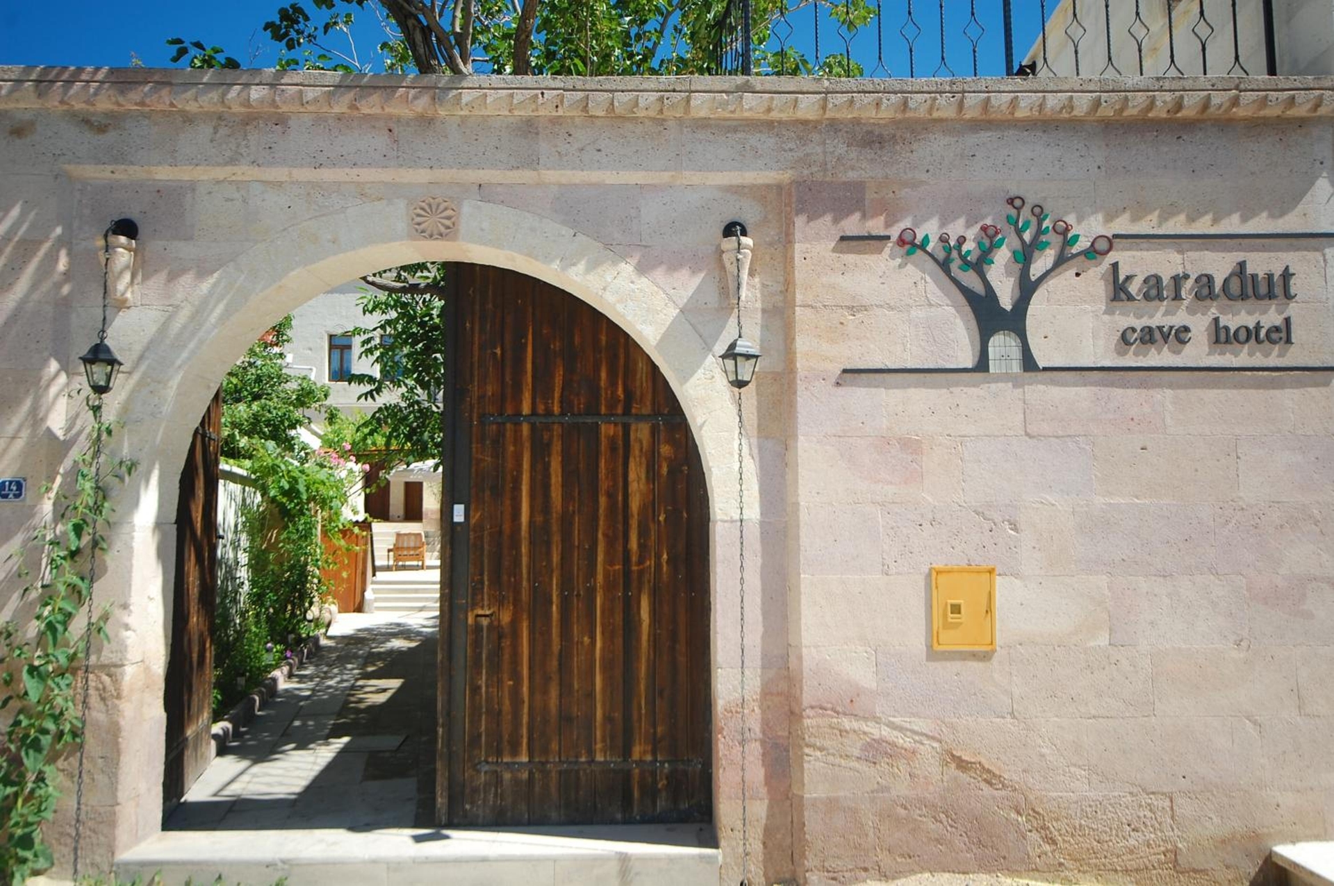 Karadut Cave Hotel