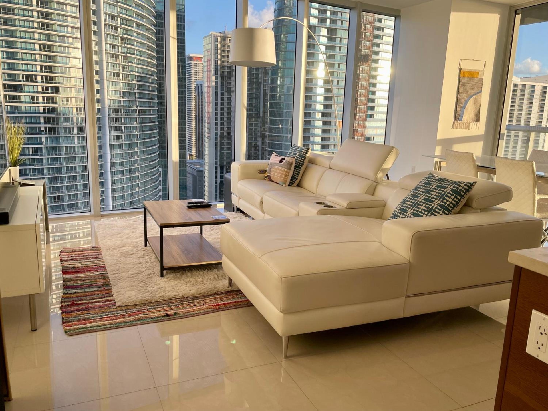 Foto de IconBrickell Tower 3 W Residences
