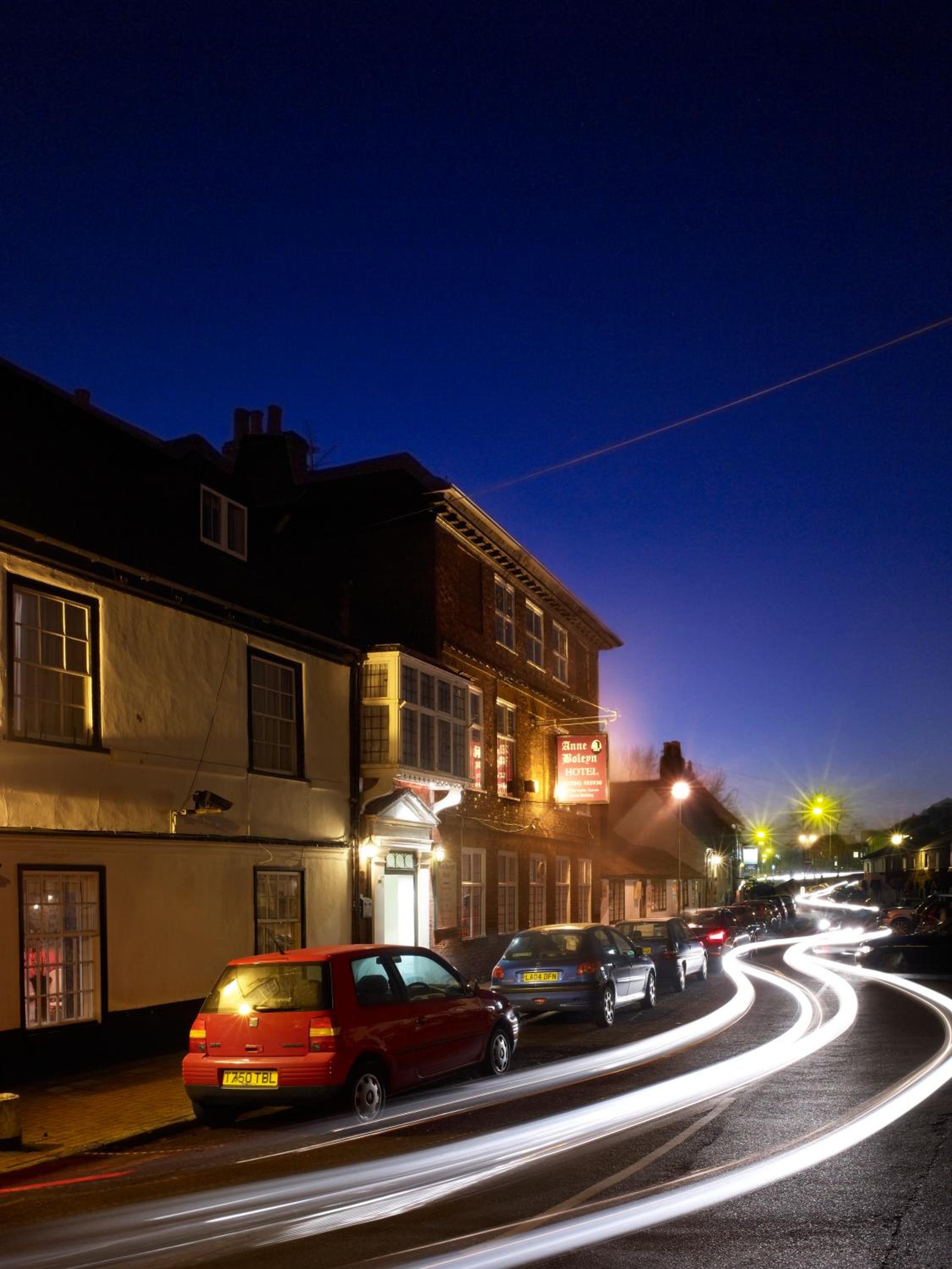 The Boleyn Hotel, Staines
