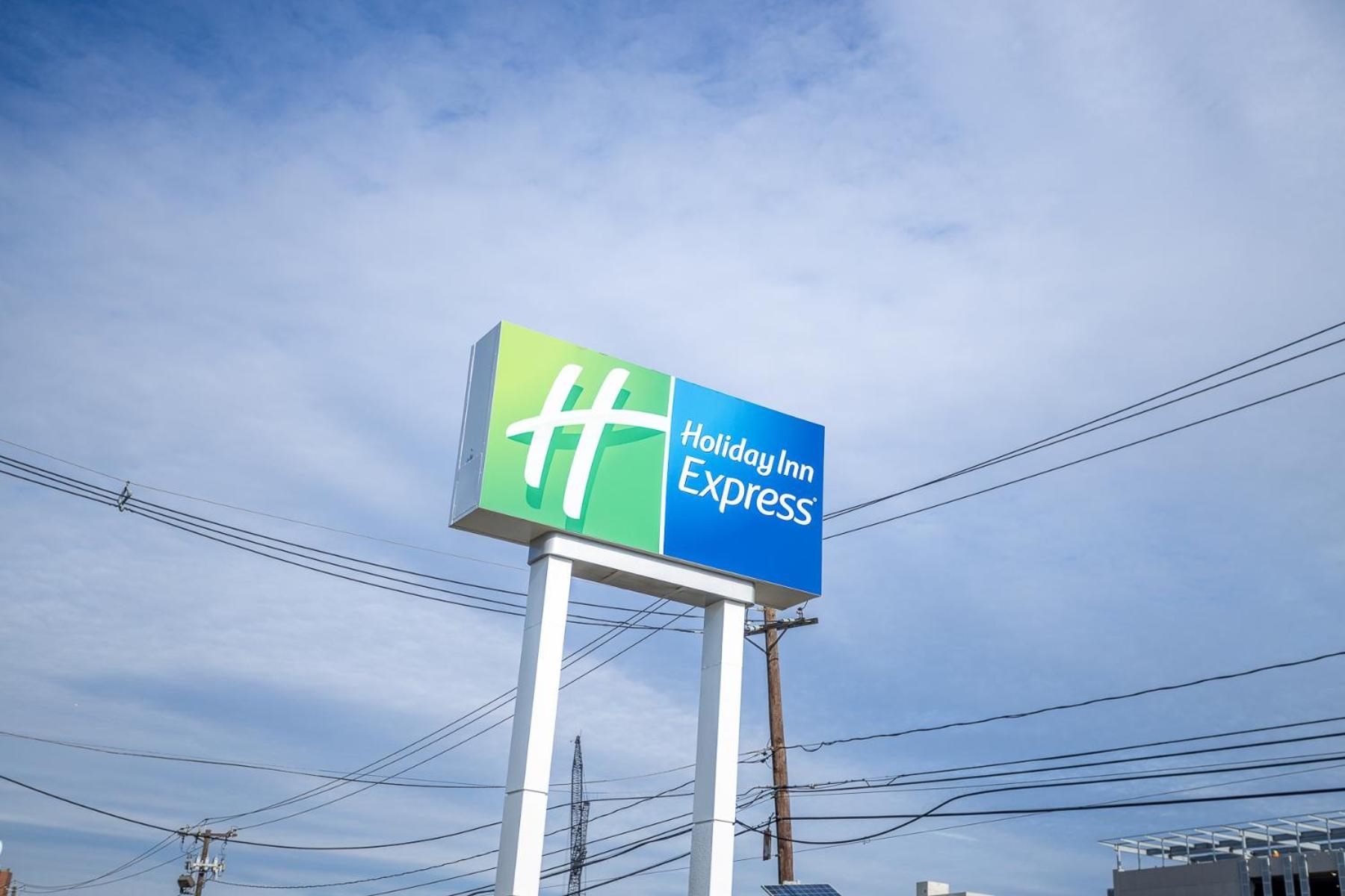 Foto de Holiday Inn Express - Newark Airport - Elizabeth by IHG