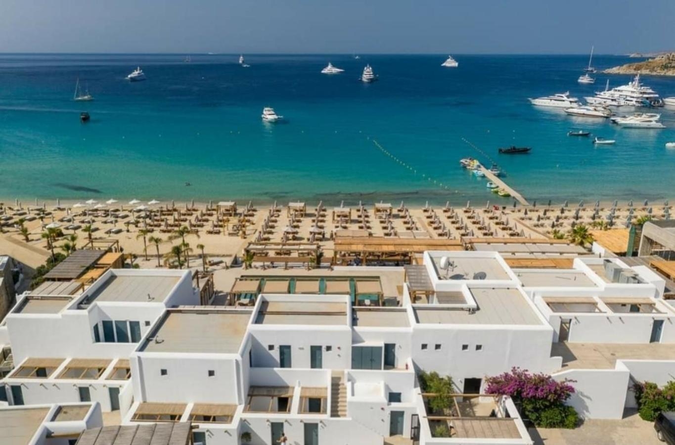 La Playa Studio Best location close to the Beach & center, Platis Yialos Mykonos