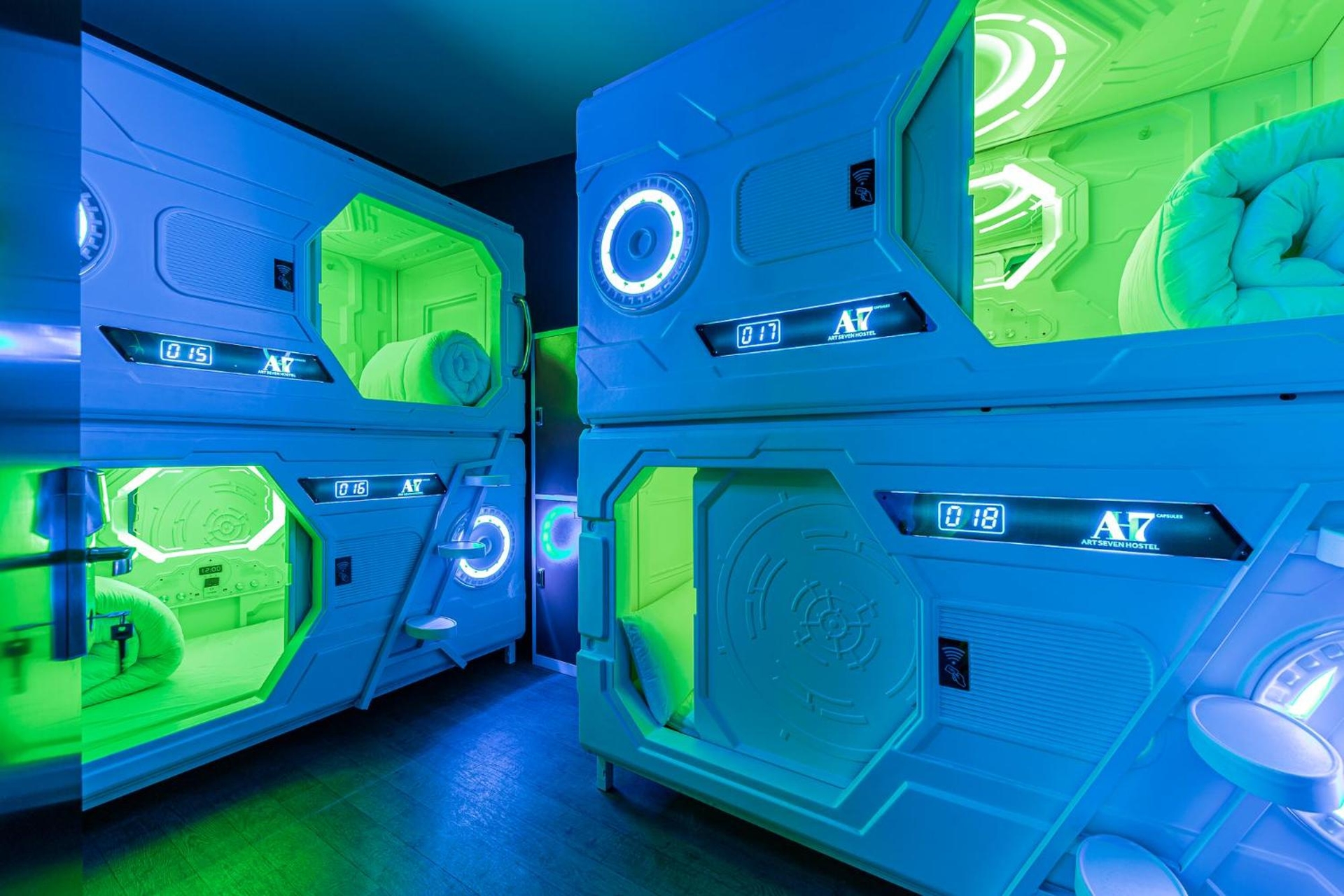 Art Seven Hostel Capsules, Madrid