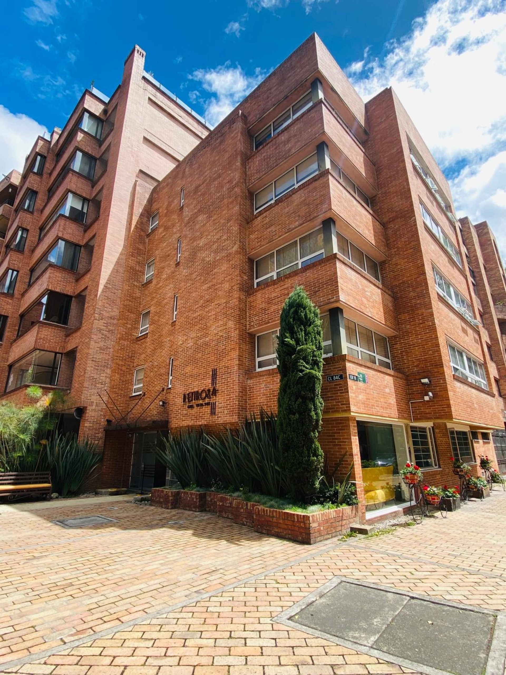 Hotel Retiro 84