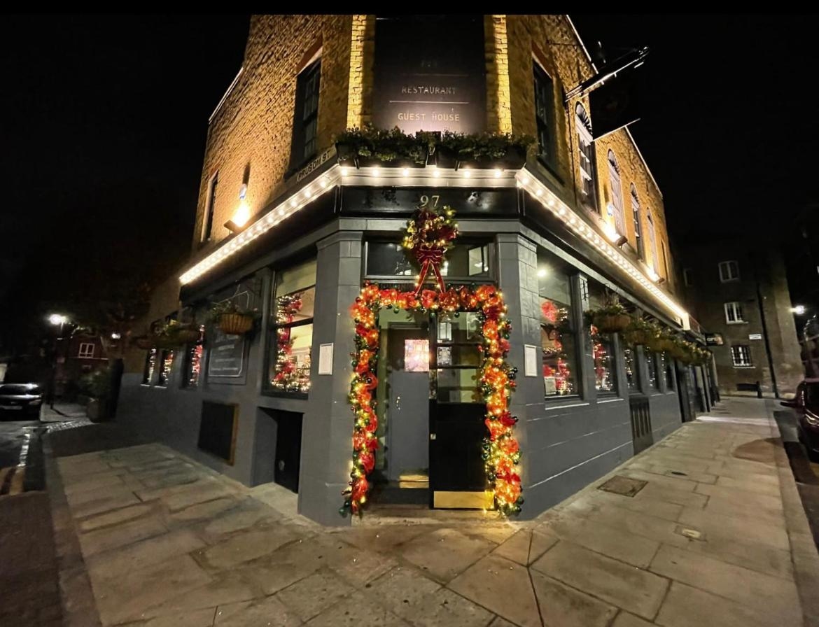 Dockers Inn, London