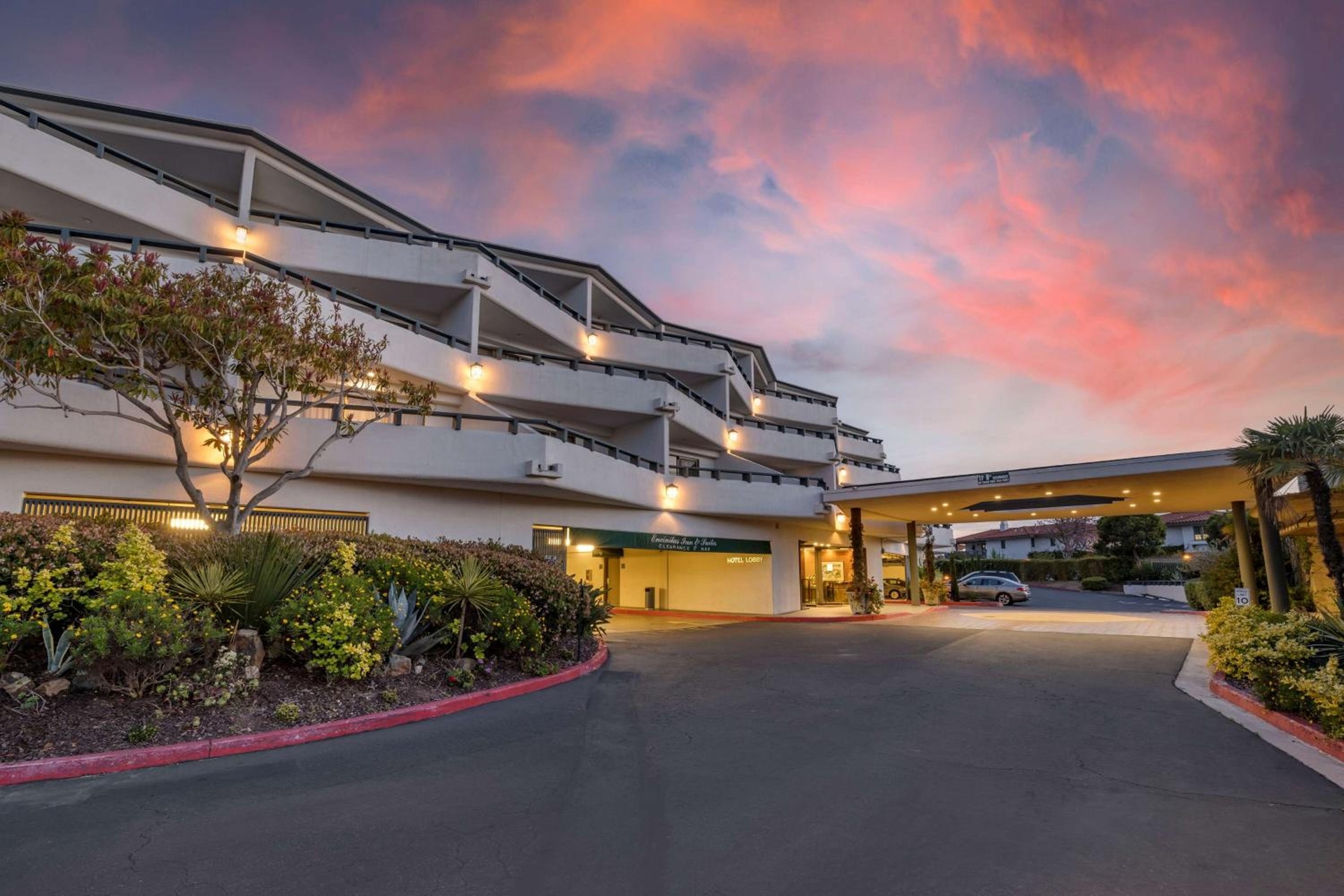The Encinitan Hotel & Suites, Encinitas