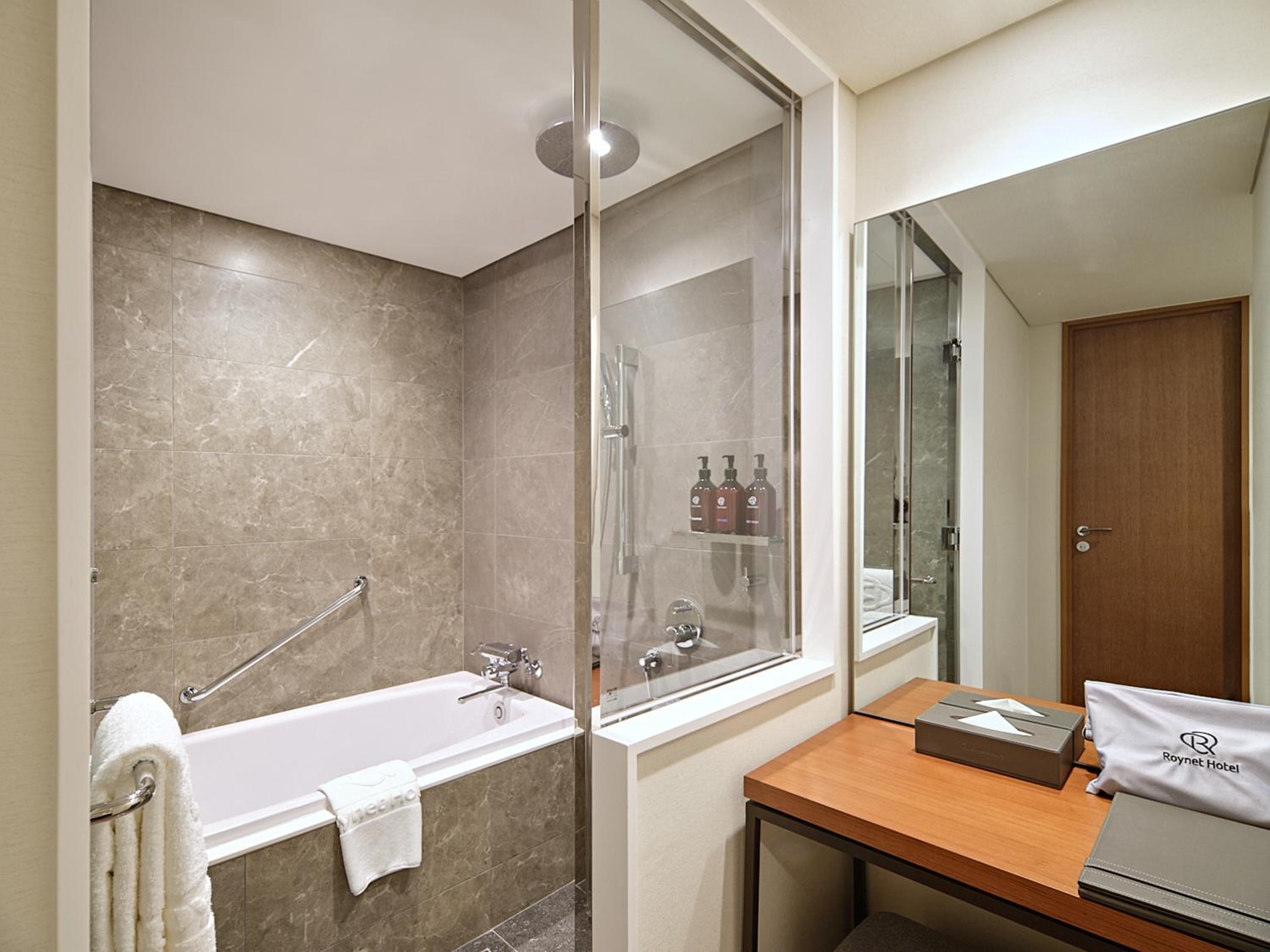 Foto de Roynet Hotel Seoul Mapo