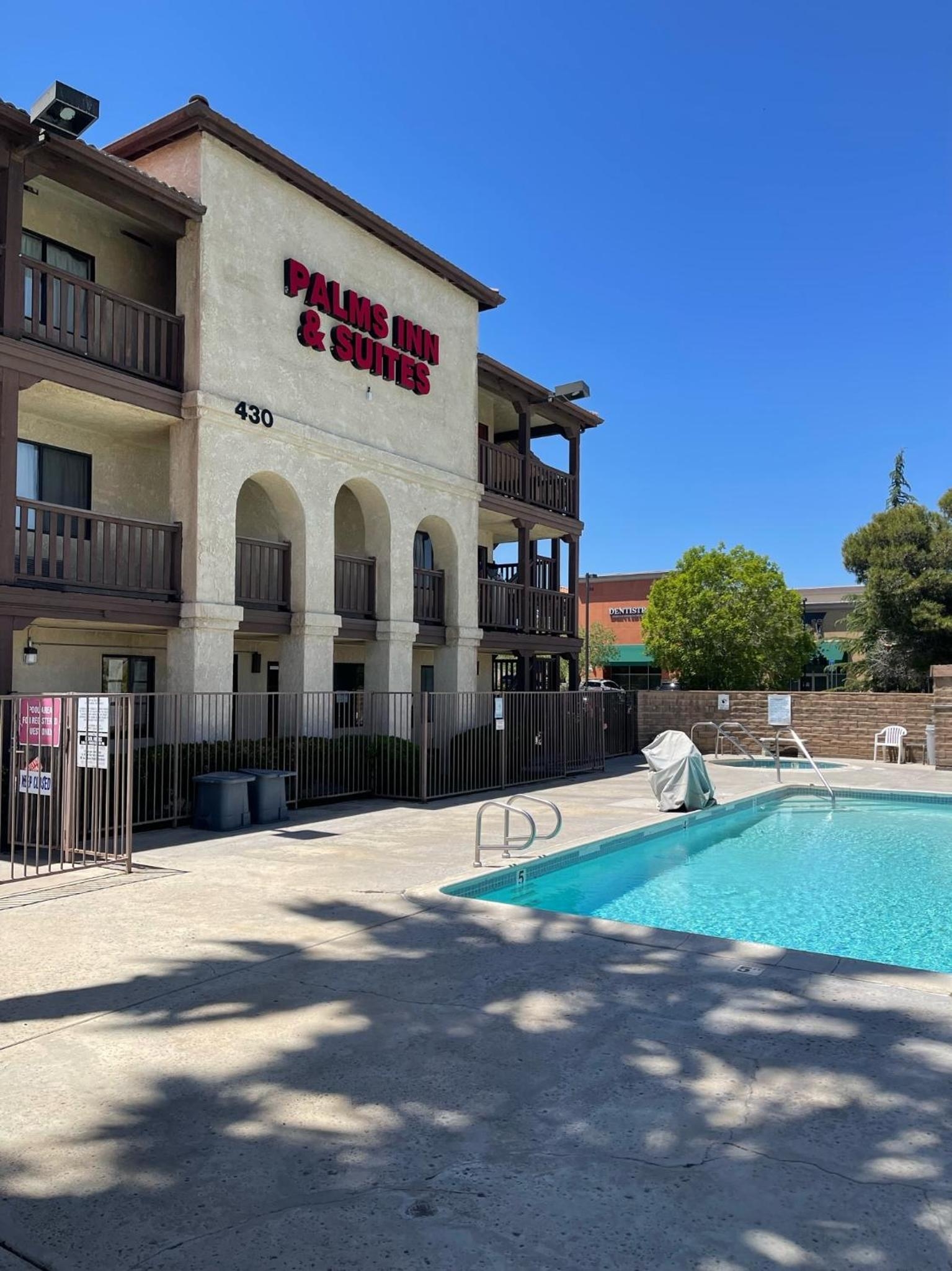 Palms Inn & Suites, Palmdale