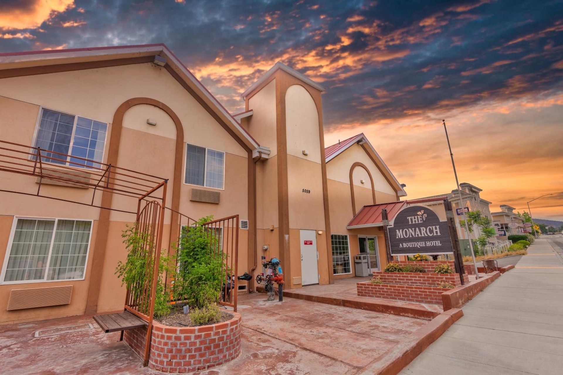 The Monarch Inn, Mariposa