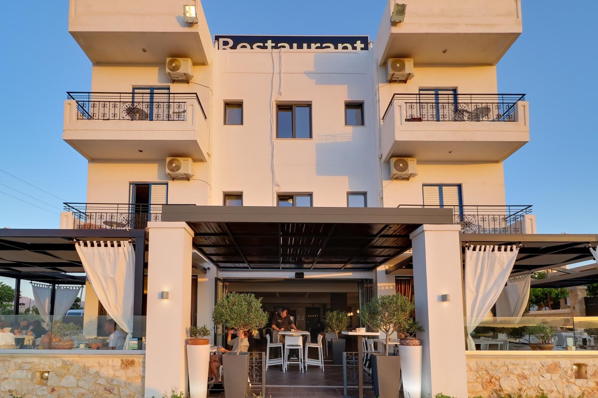 Alexis Hotel