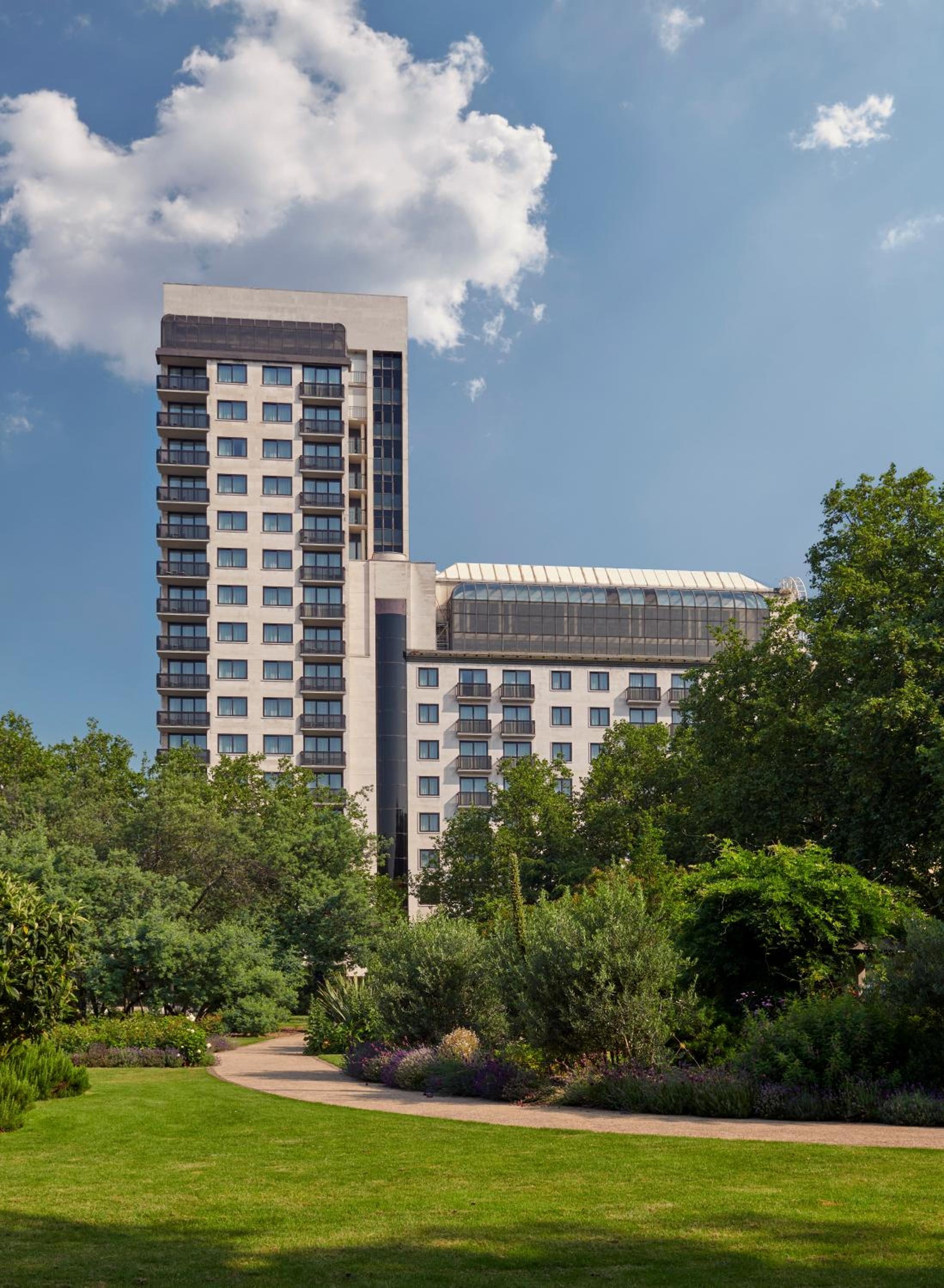 Jumeirah Carlton Tower London, London
