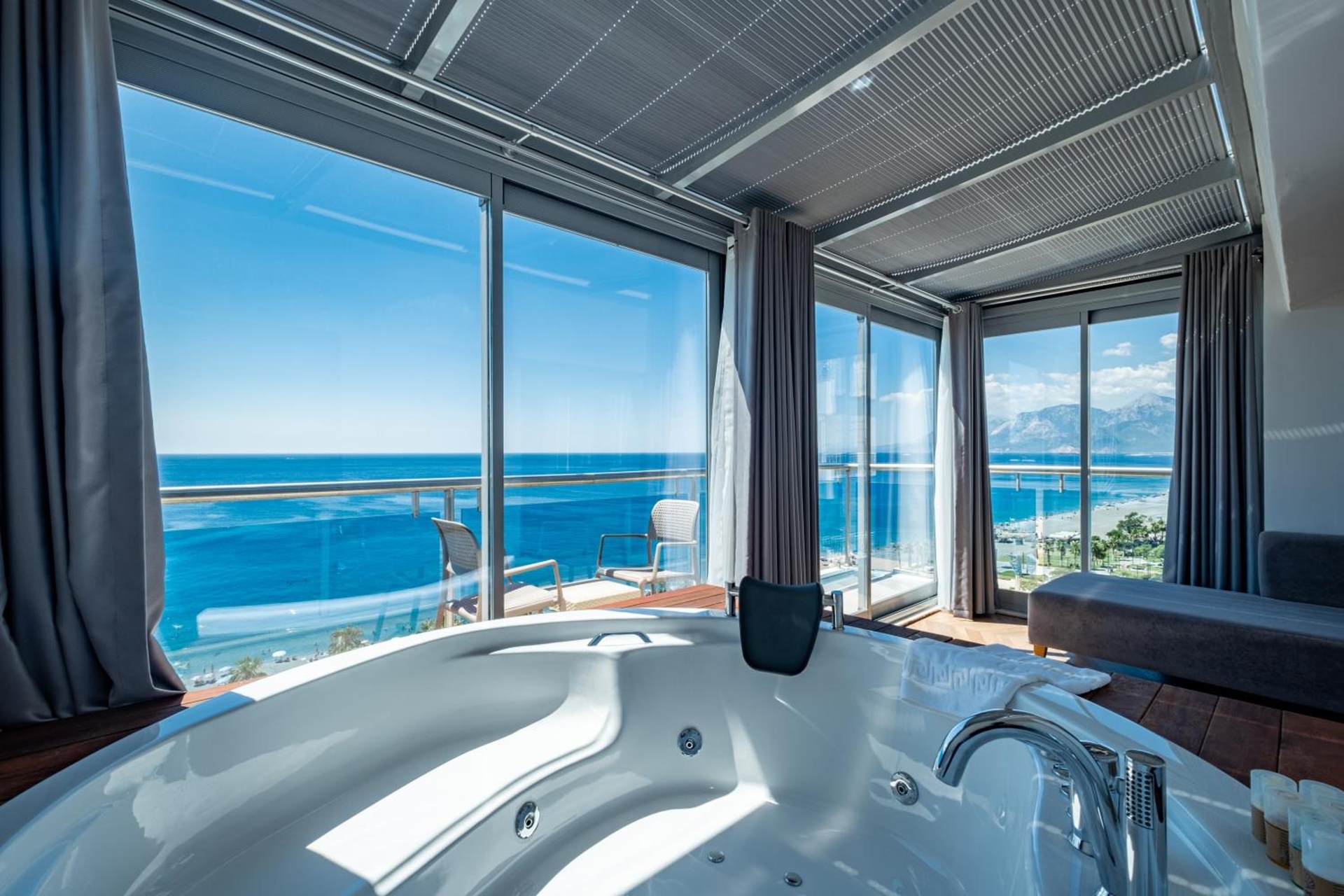 Foto de PEARLY HOTEL