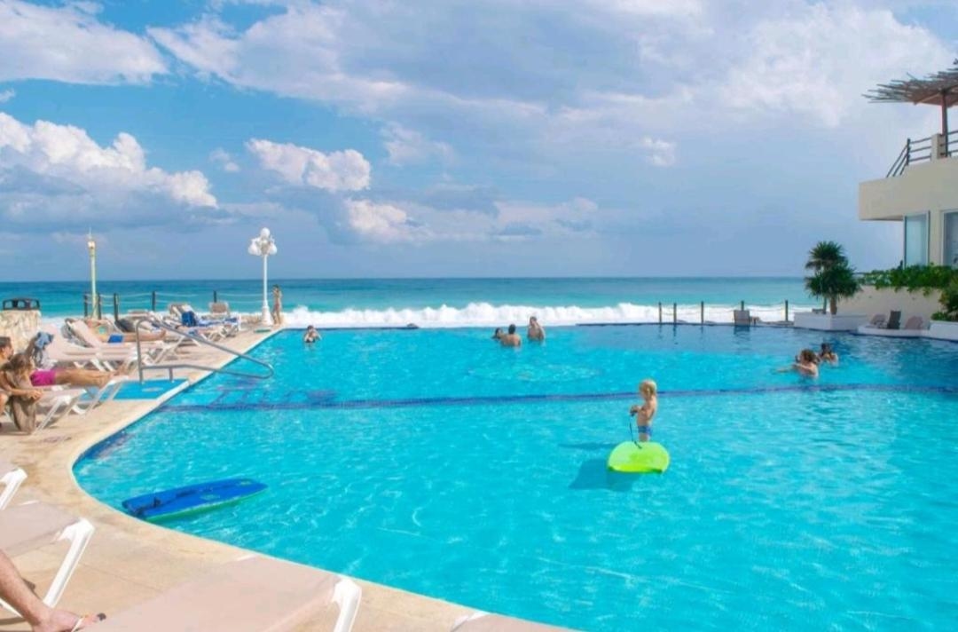 Foto de Cancun Plaza Condo Ocean front