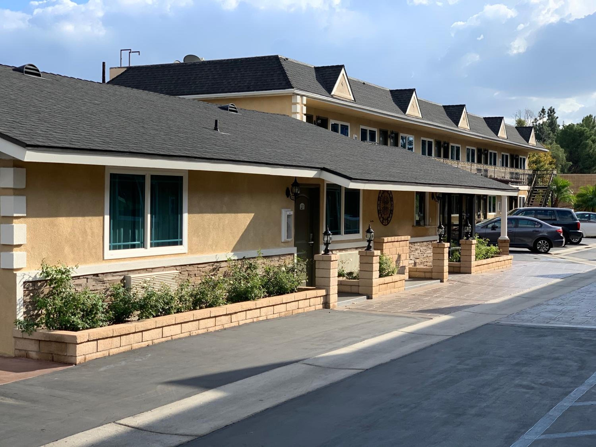 Walnut Inn & Suites West Covina, West Covina