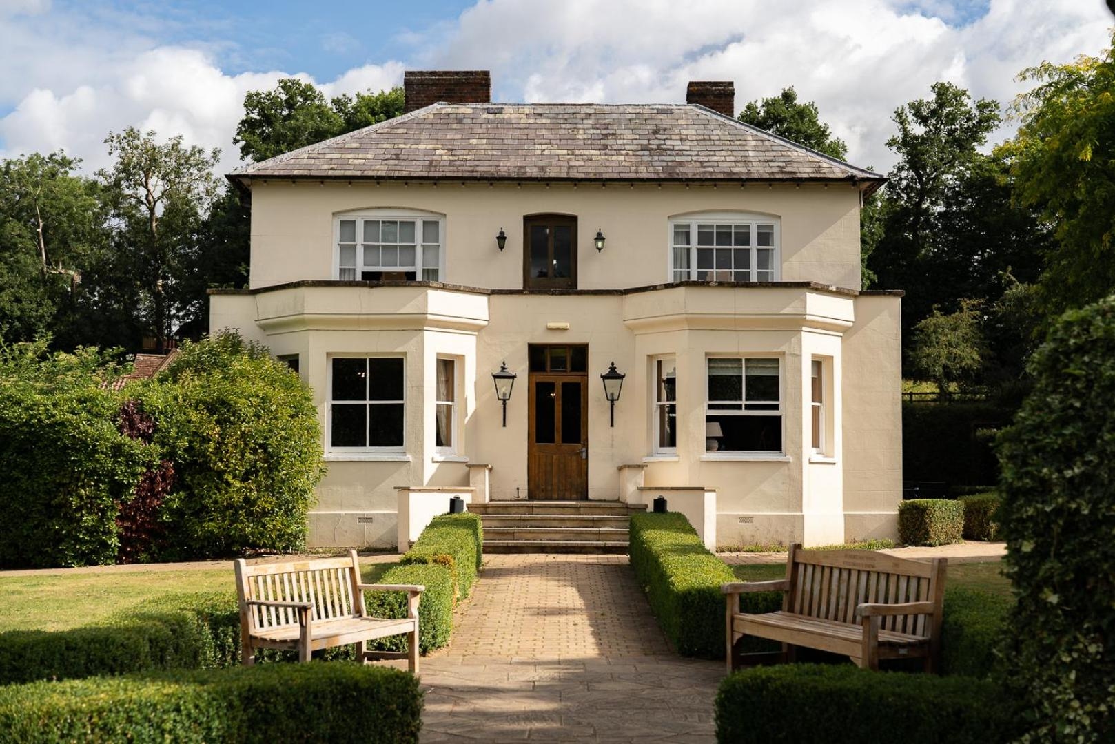 Tewinbury Farm Hotel, Tewin