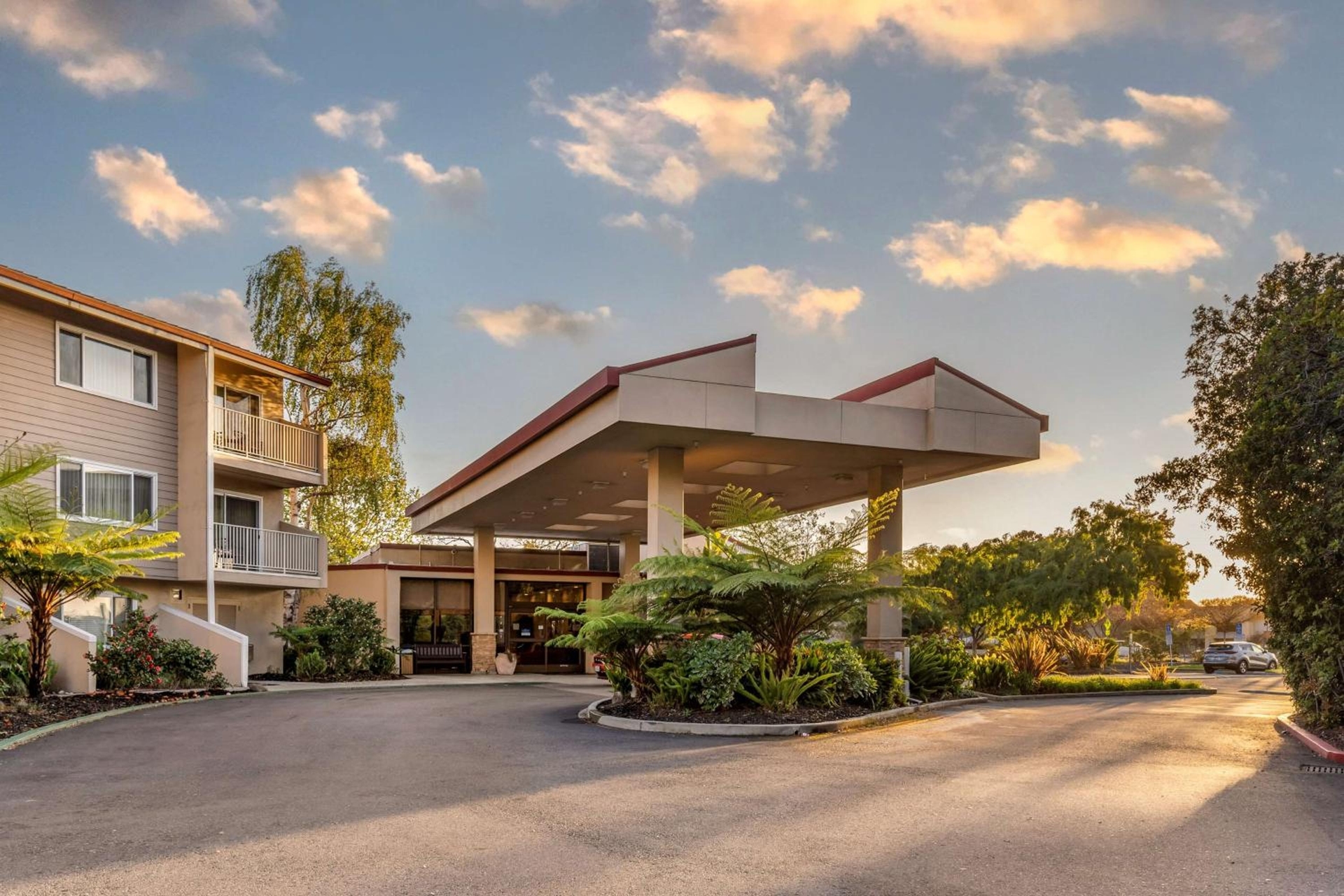 Best Western Plus Garden Court Inn, Fremont