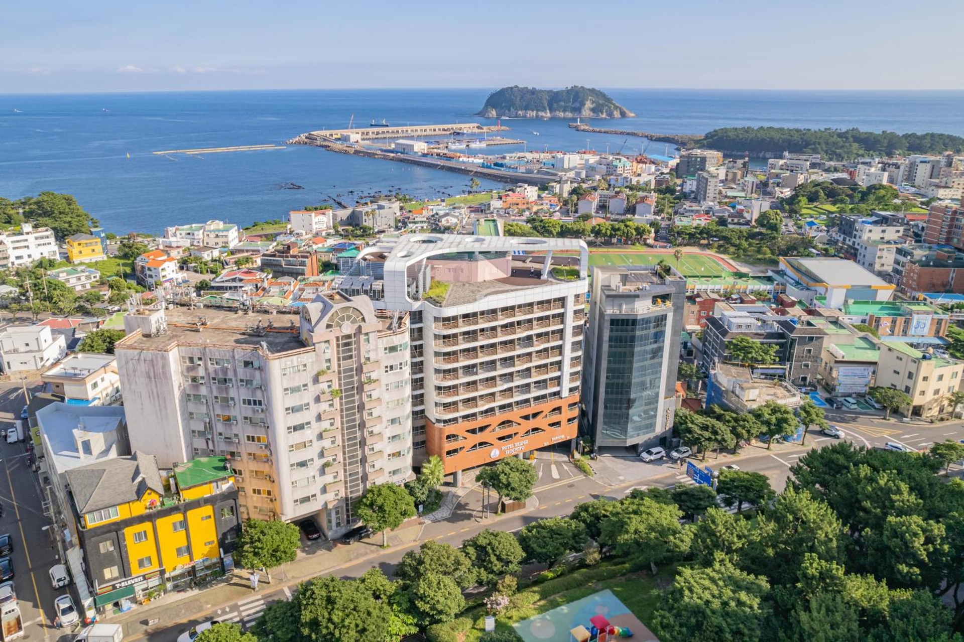 Hotel bridge Seogwipo
