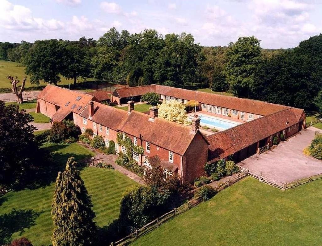 Whitmoor Farm, Guildford