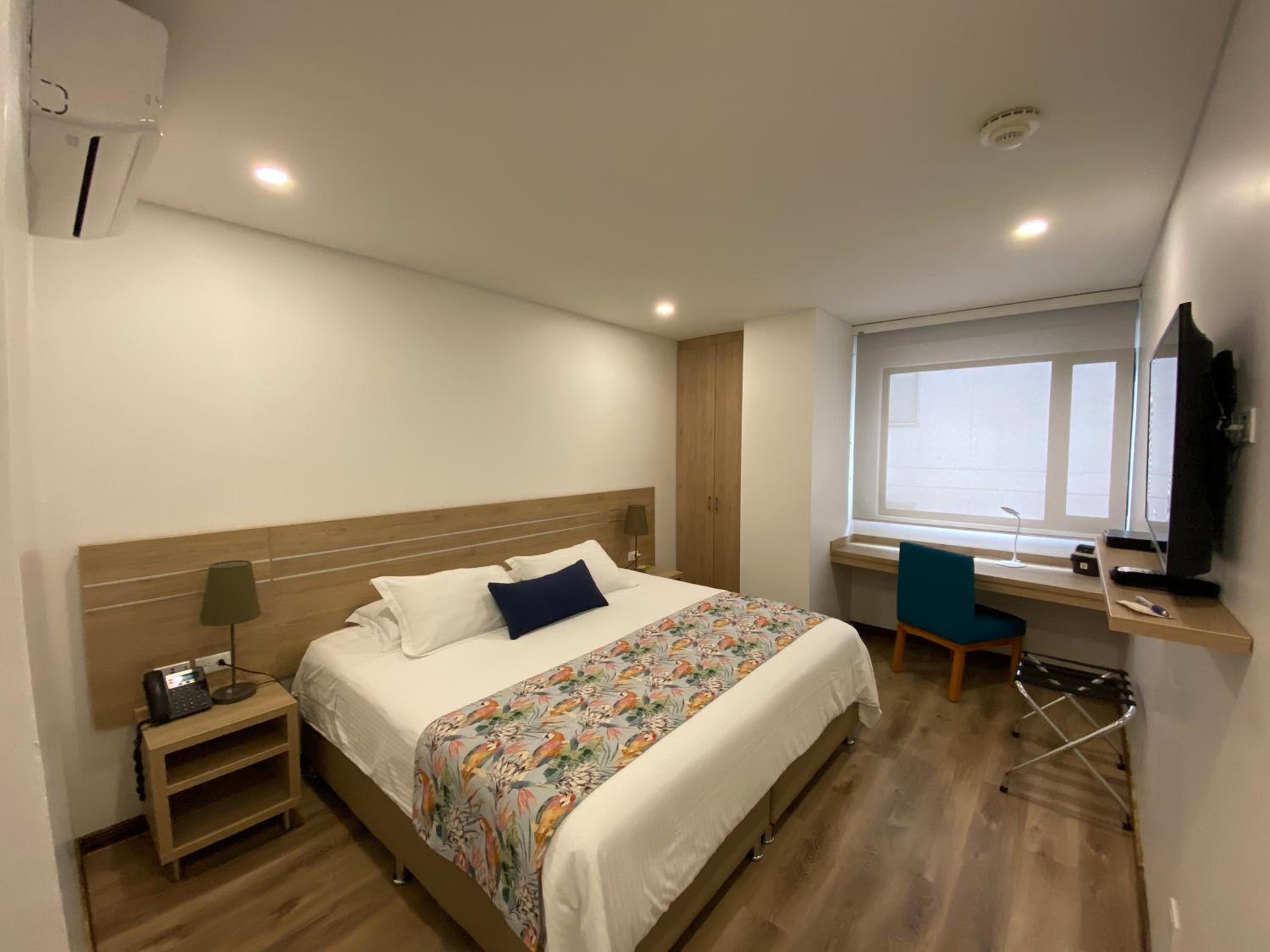 EcoHub Hotel Medellin, Poblado