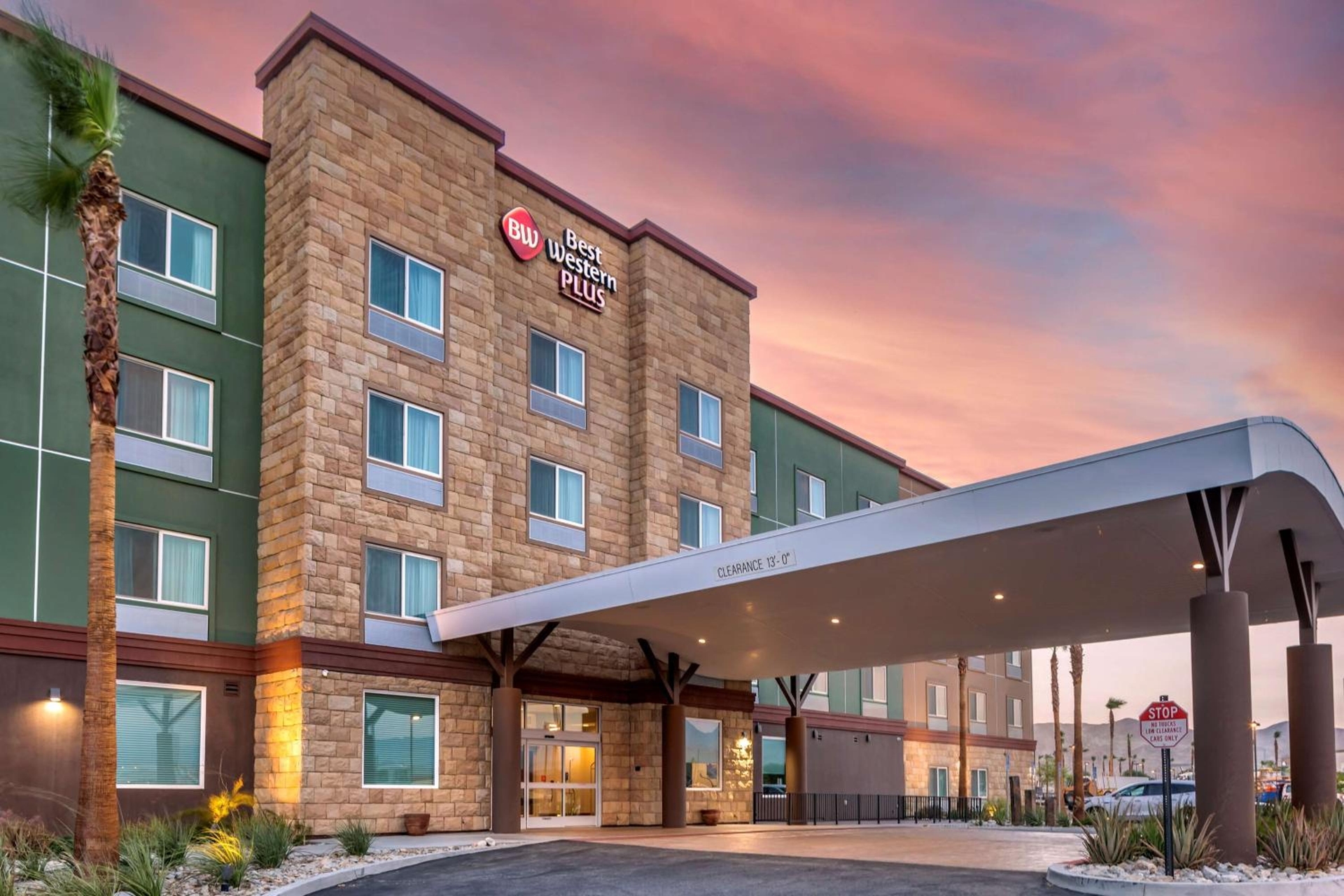 Best Western Plus Coachella Valley Inn & Suites, Cathedral City