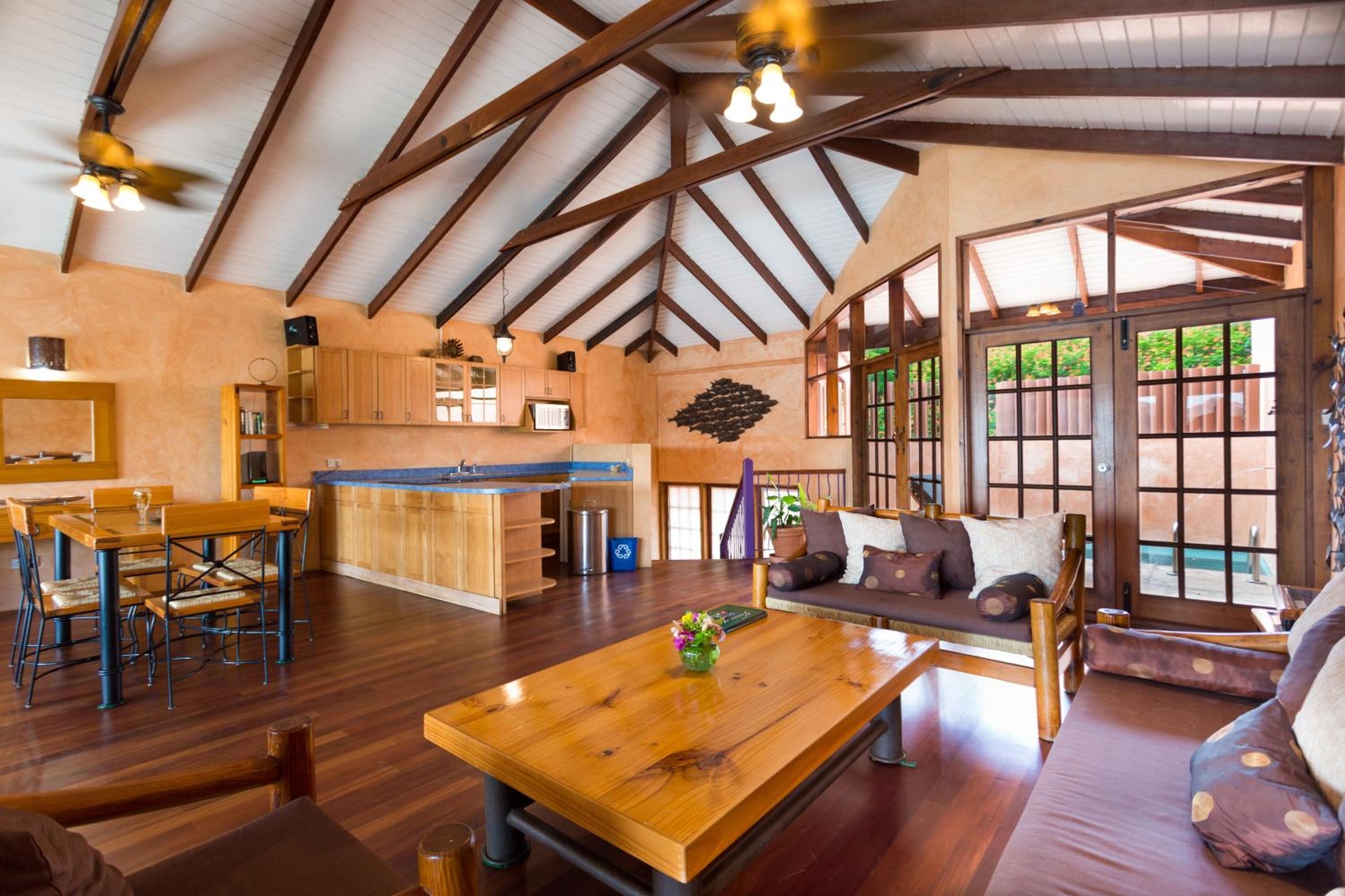Foto de True Blue Bay Resort