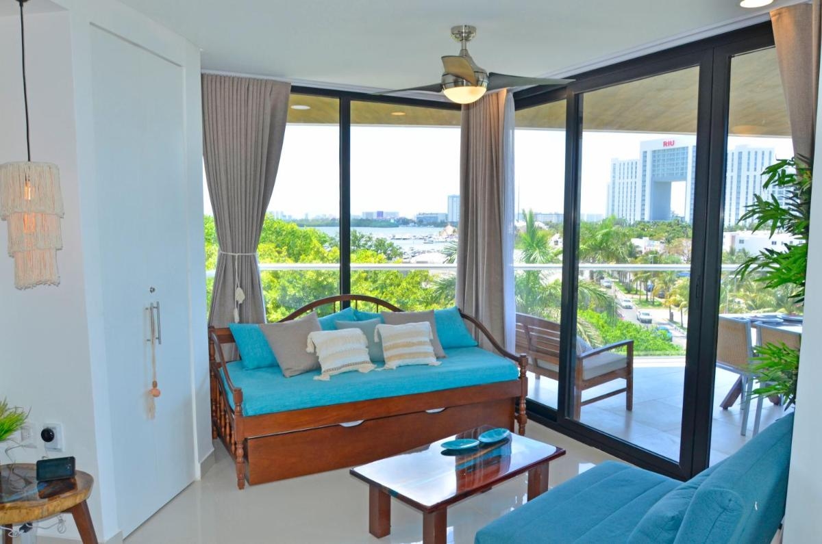 Foto de TAKH Sea View Apartment