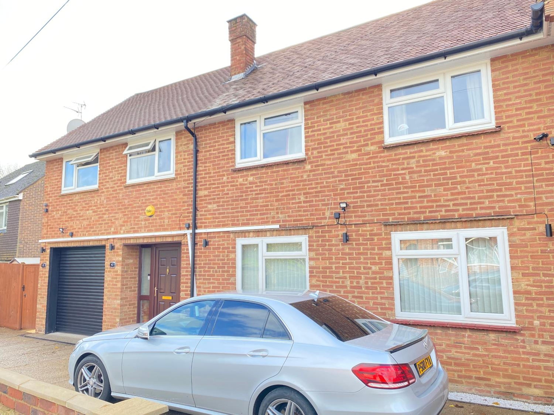 Cristina Modern, Horley