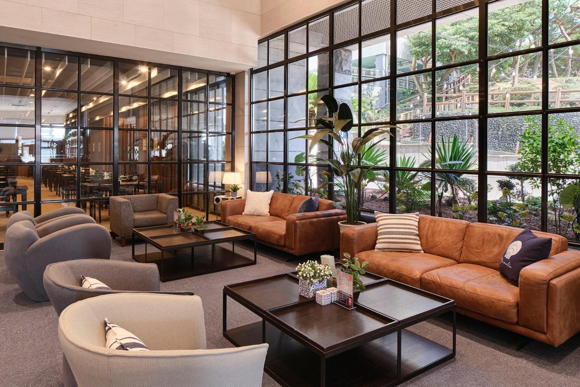Foto de The Island Blue Hotel