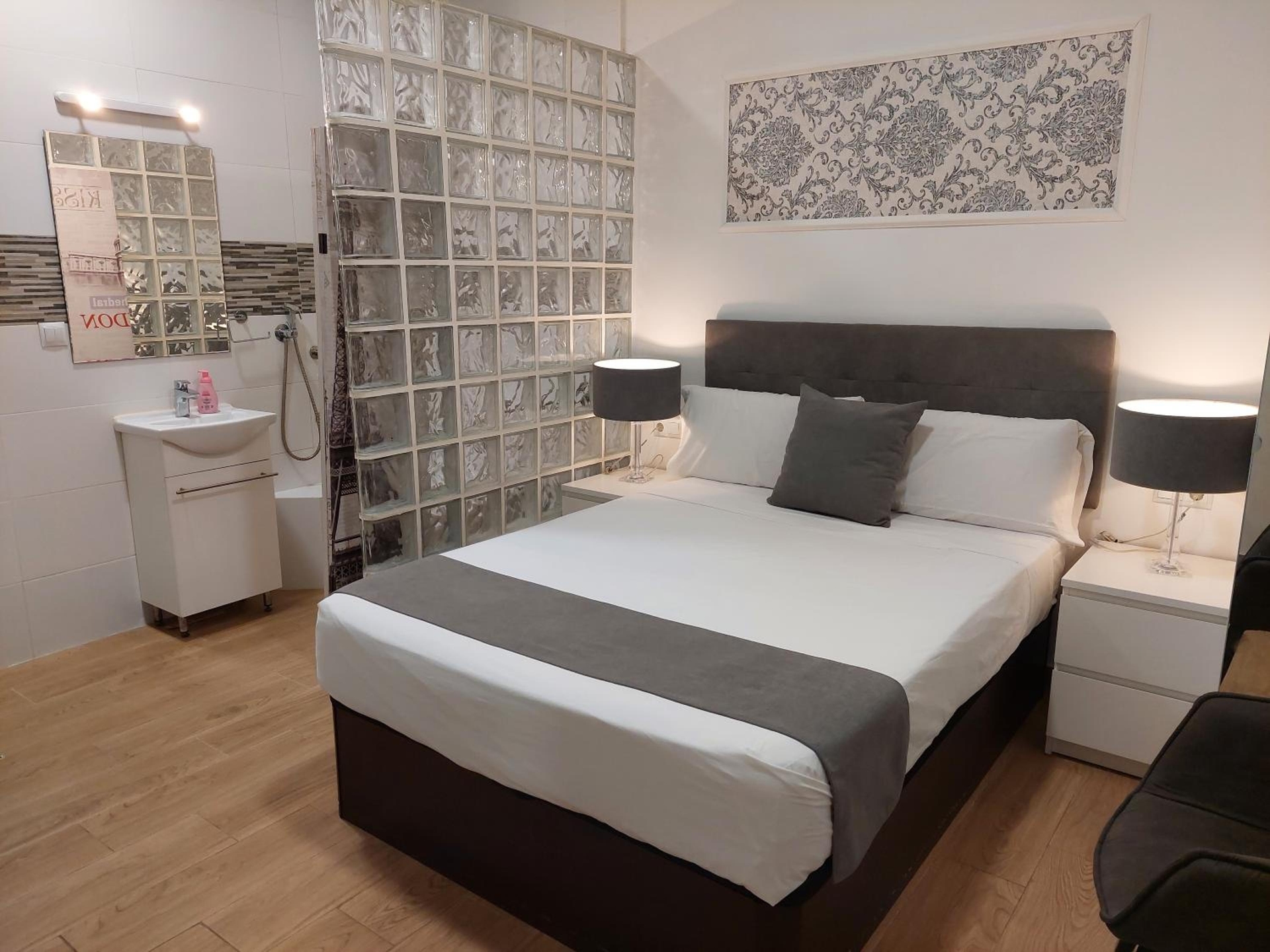 Apartamentos Rous - Solo adultos, Valencia