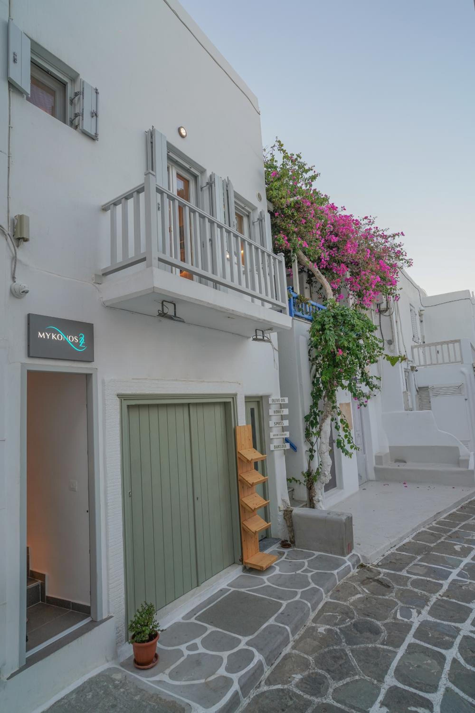 Mykonos 22, Mýkonos City