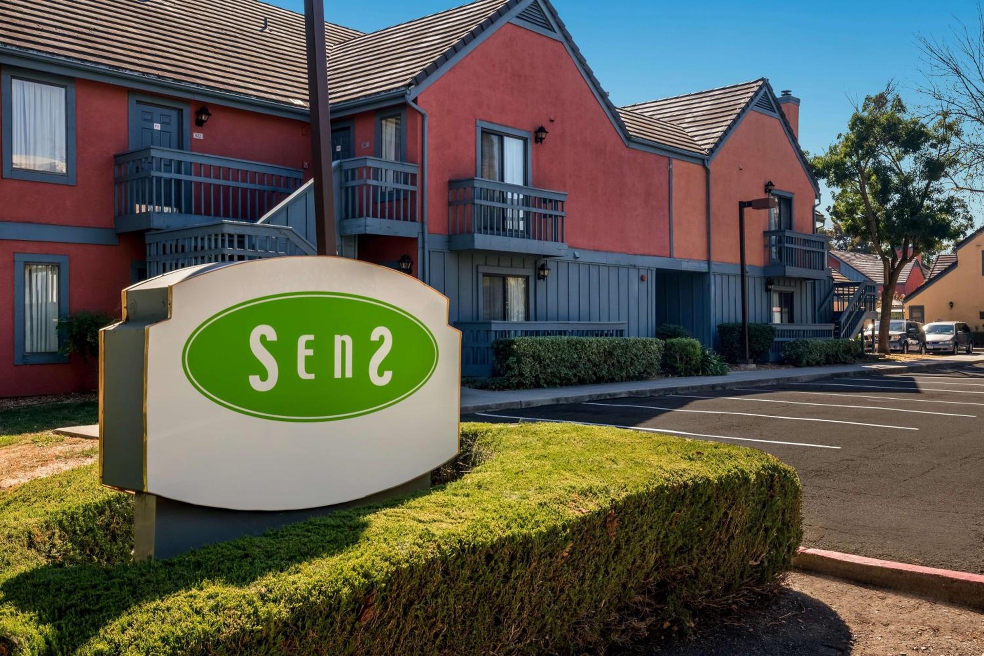 SenS Suites Livermore; SureStay Collection by Best Western, Livermore