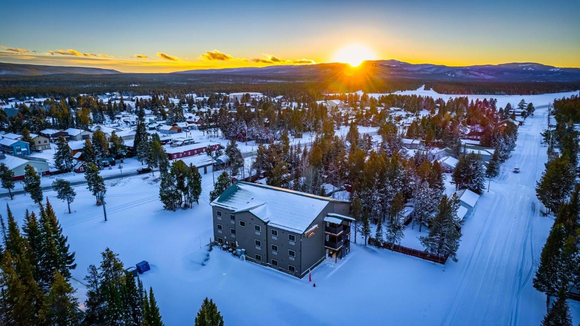 Wagon Wheel Hotel, West Yellowstone