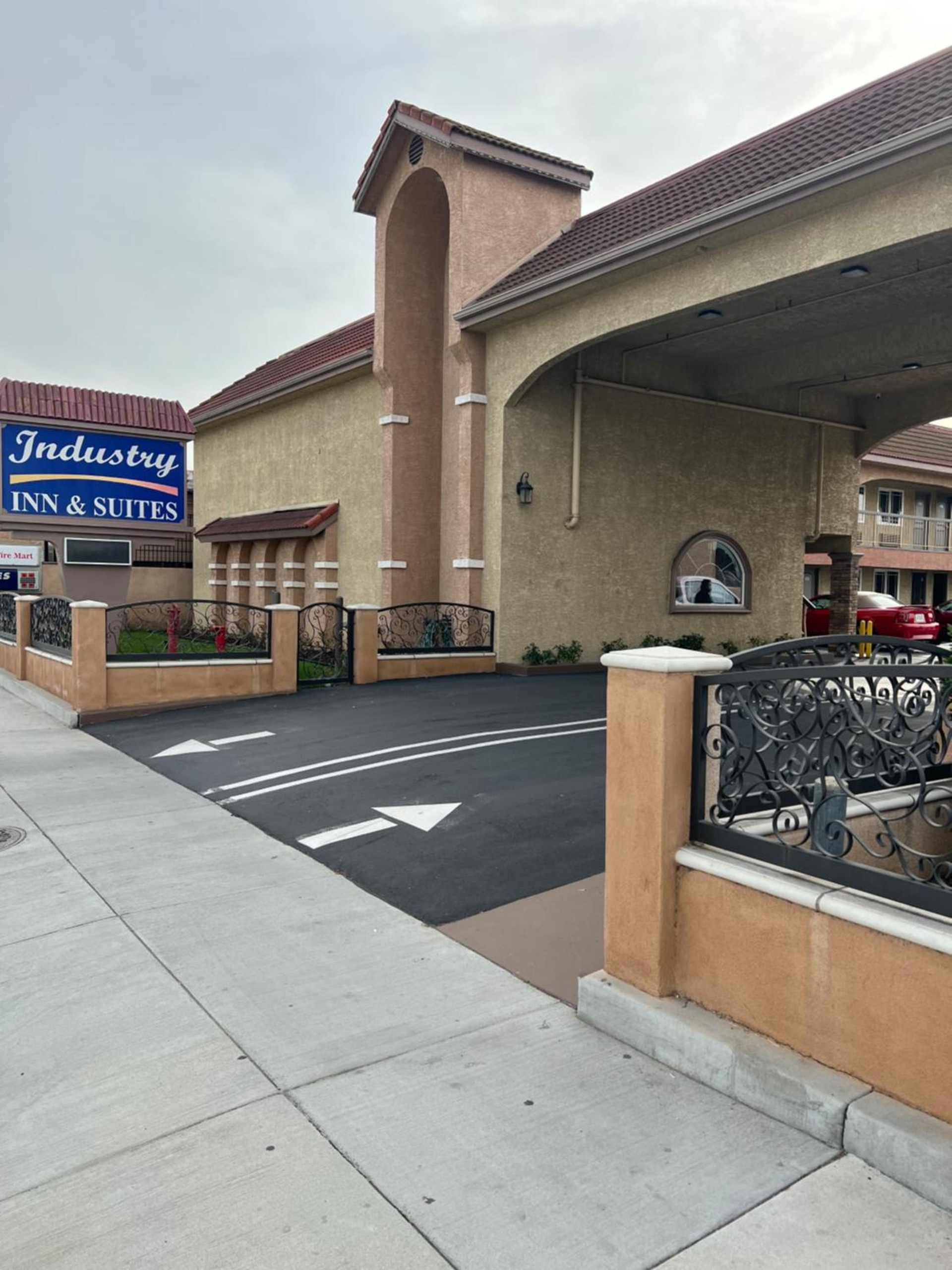 Industry Inn & Suites, La Puente
